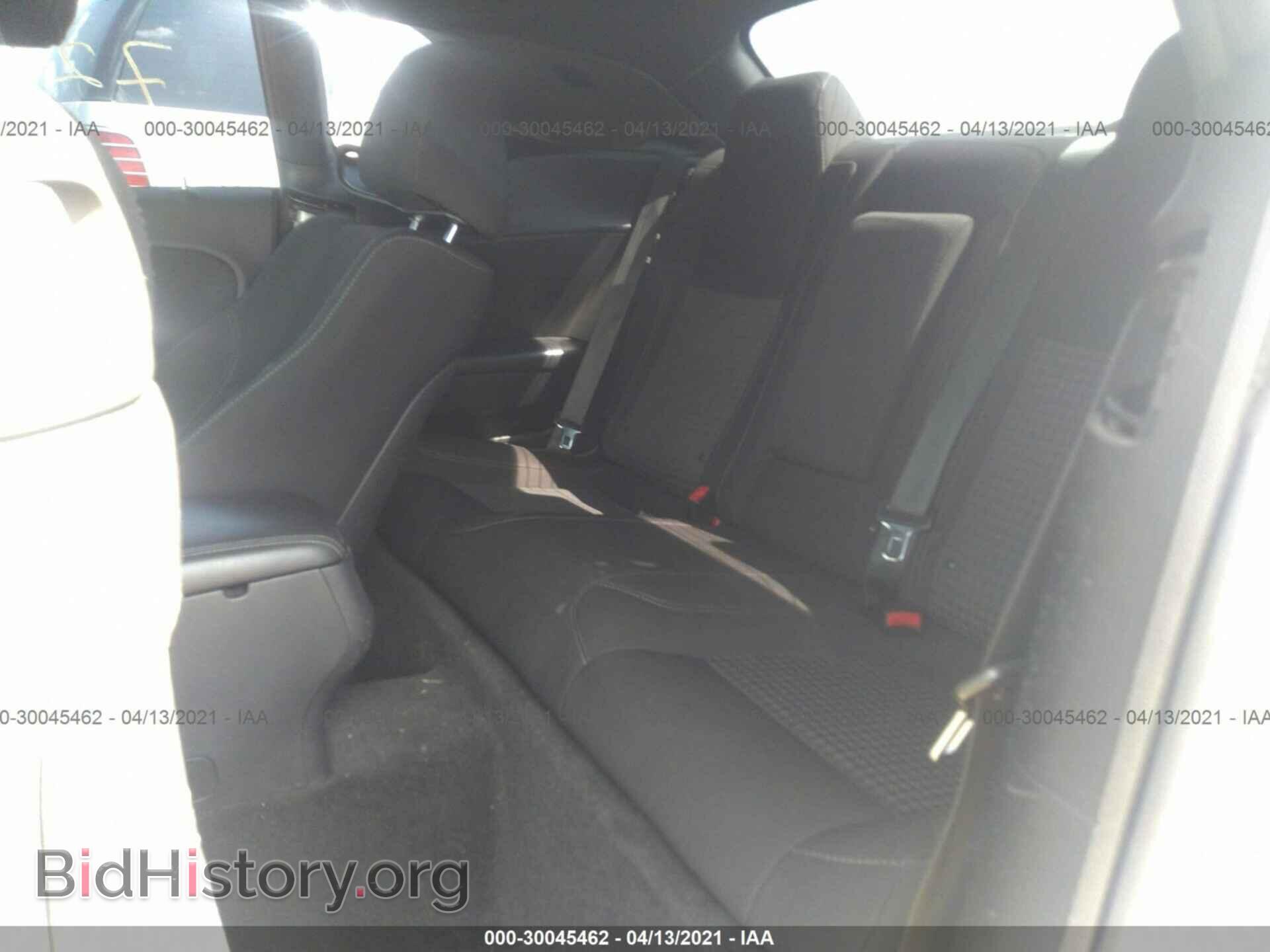2015 DODGE CHALLENGER - VIN: 2C3CDZAG3FH720600 - Фото 8