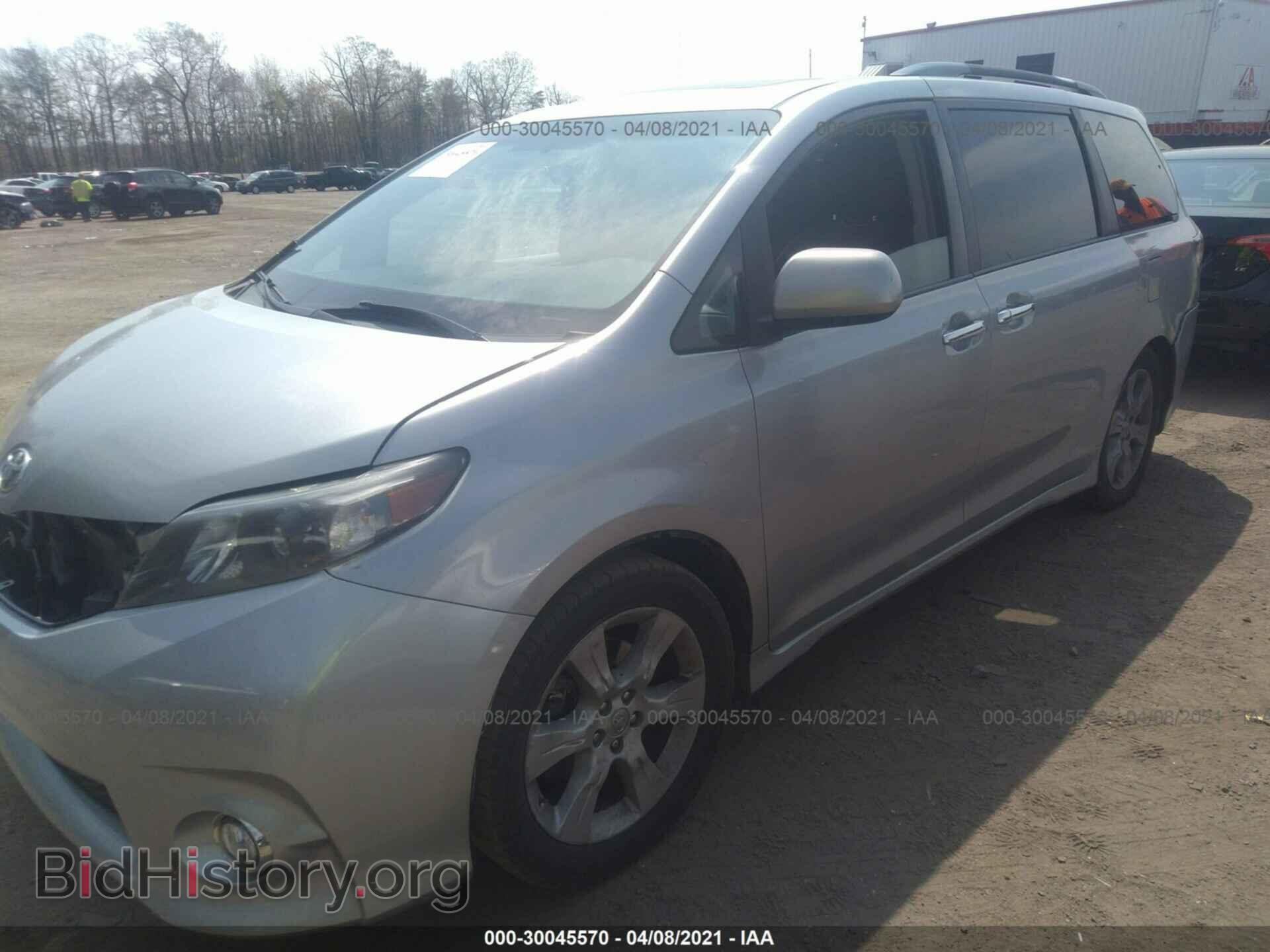 2013 TOYOTA SIENNA - VIN: 5TDXK3DC8DS368377 - Фото 2