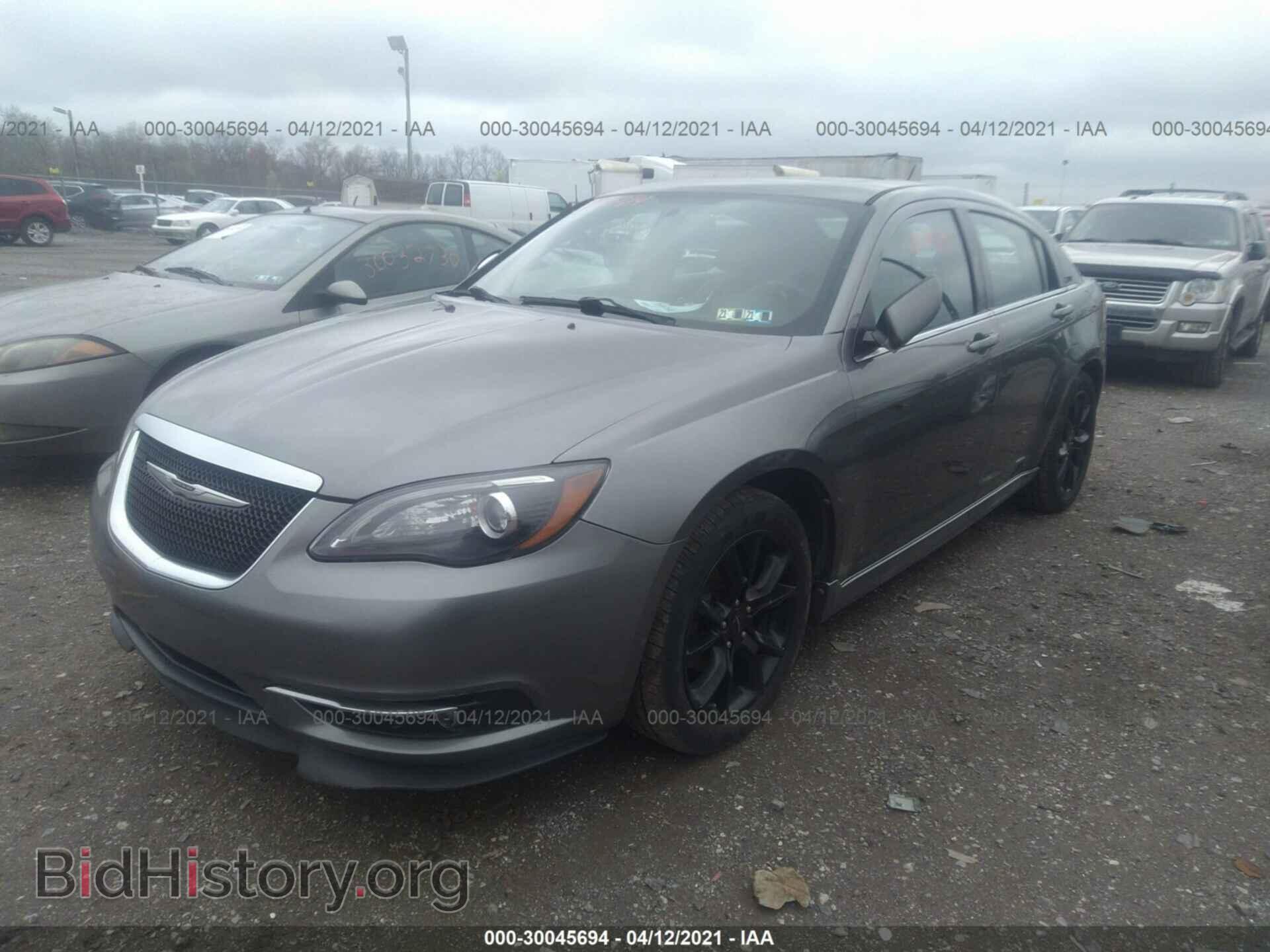 2013 CHRYSLER 200 - VIN: 1C3CCBCG0DN719626 - Фото 2