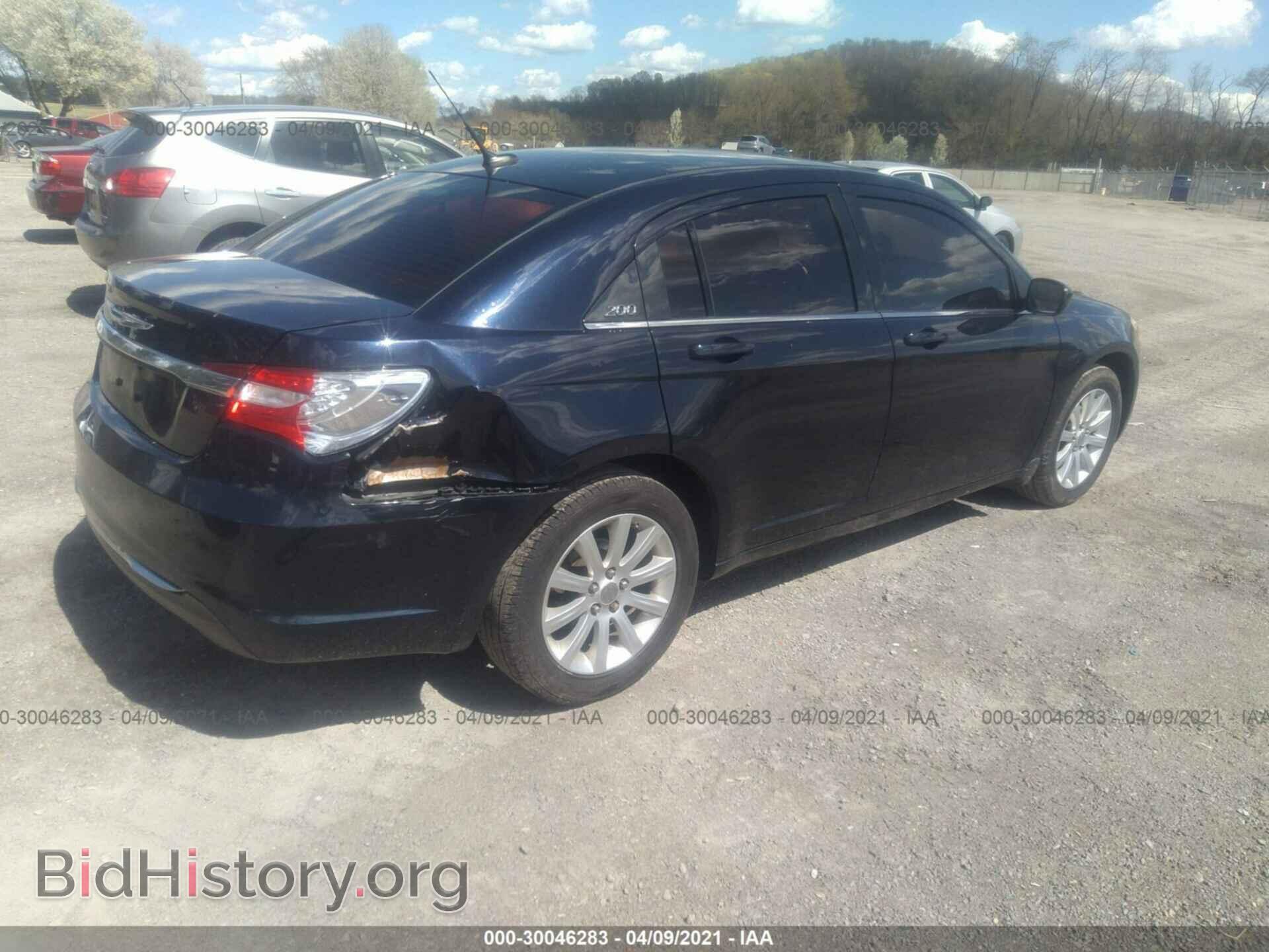 2011 CHRYSLER 200 - VIN: 1C3BC1FB1BN527957 - Фото 4