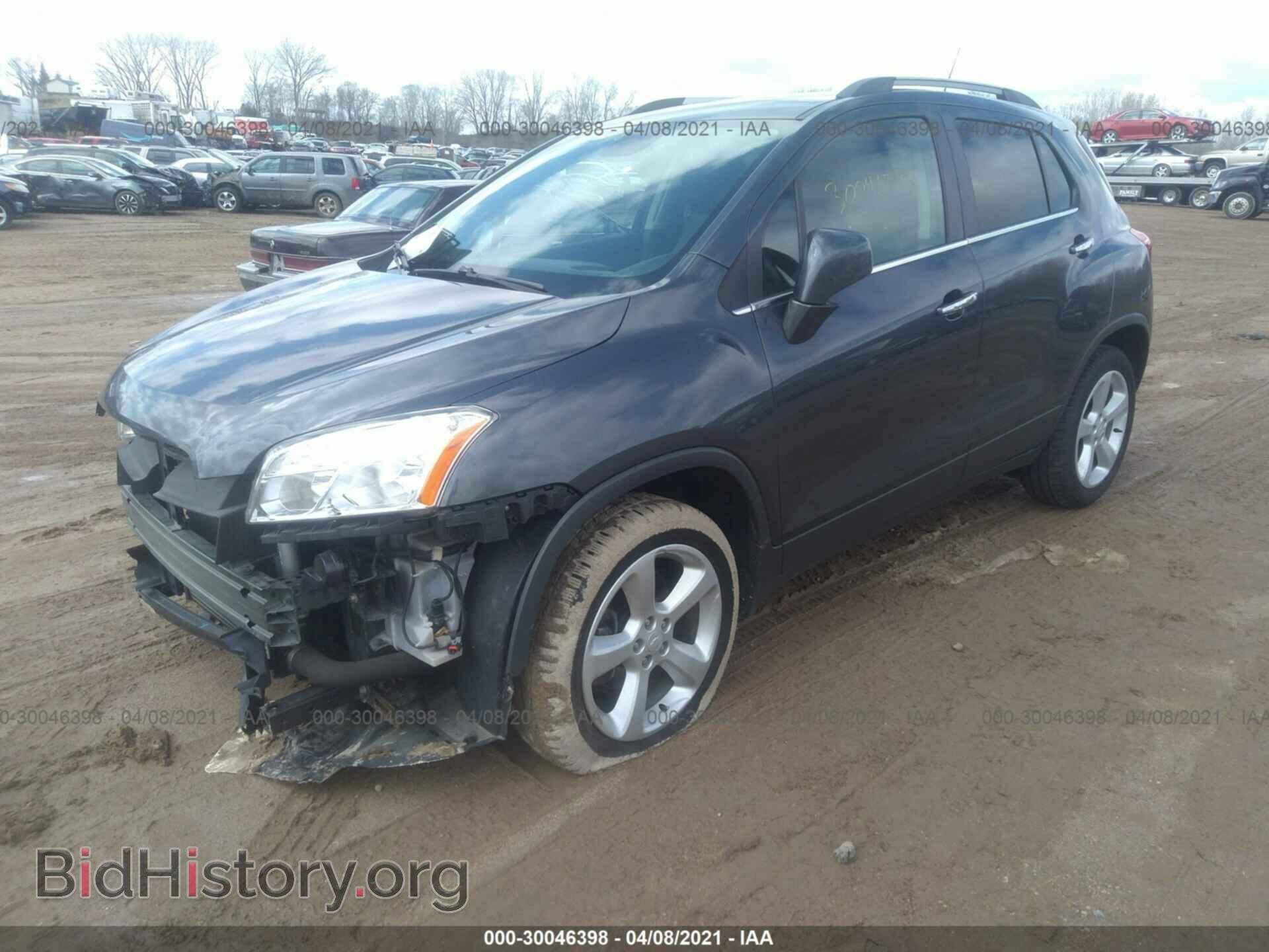2016 CHEVROLET TRAX - VIN: 3GNCJRSB1GL126403 - Фото 2