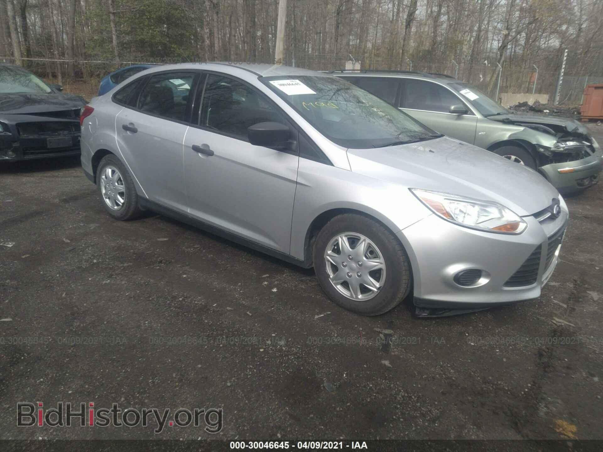 Photo 1FAHP3E28CL271102 - FORD FOCUS 2012
