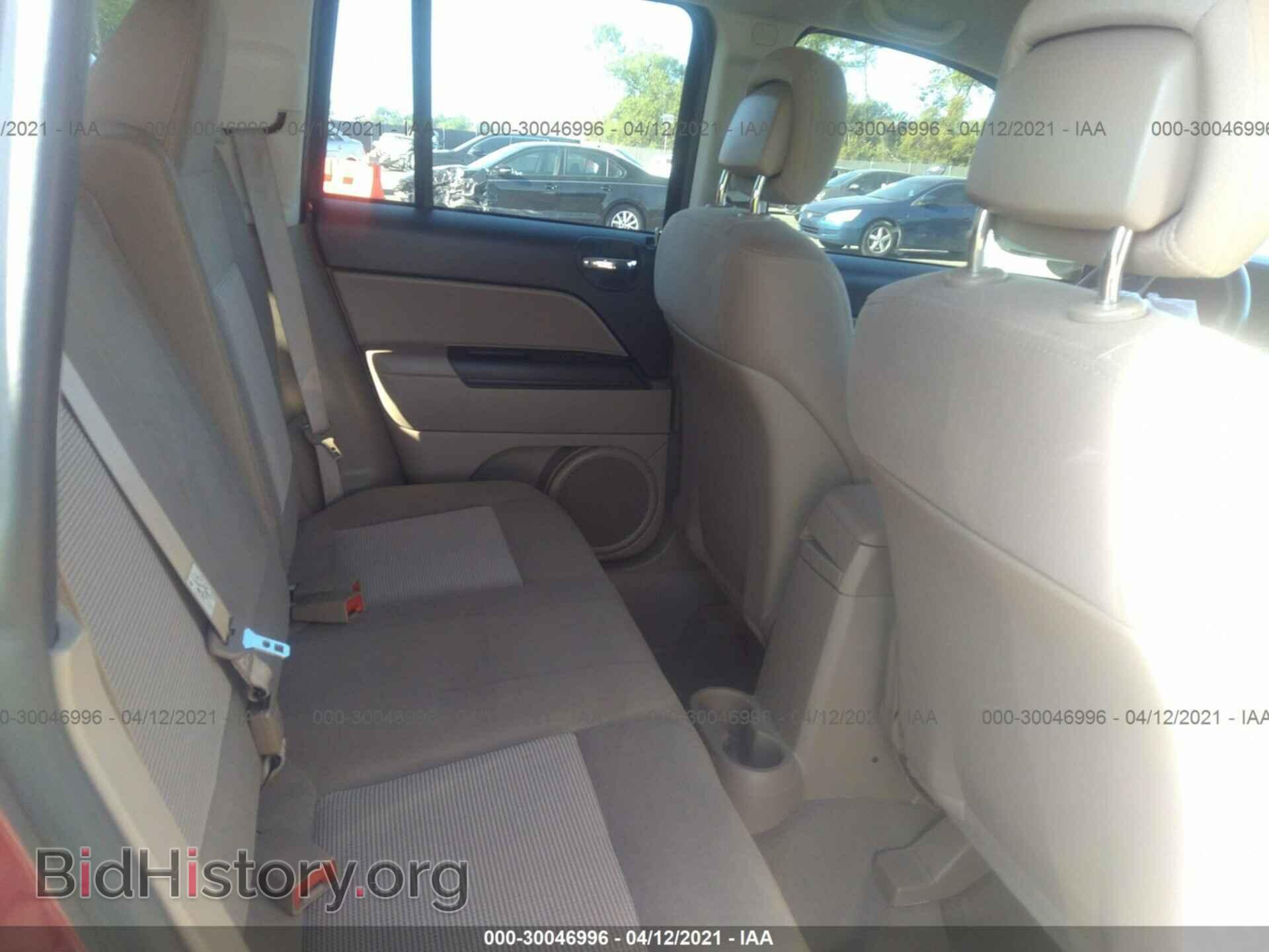 2011 JEEP COMPASS - VIN: 1J4NF1FB5BD212577 - Photo 8