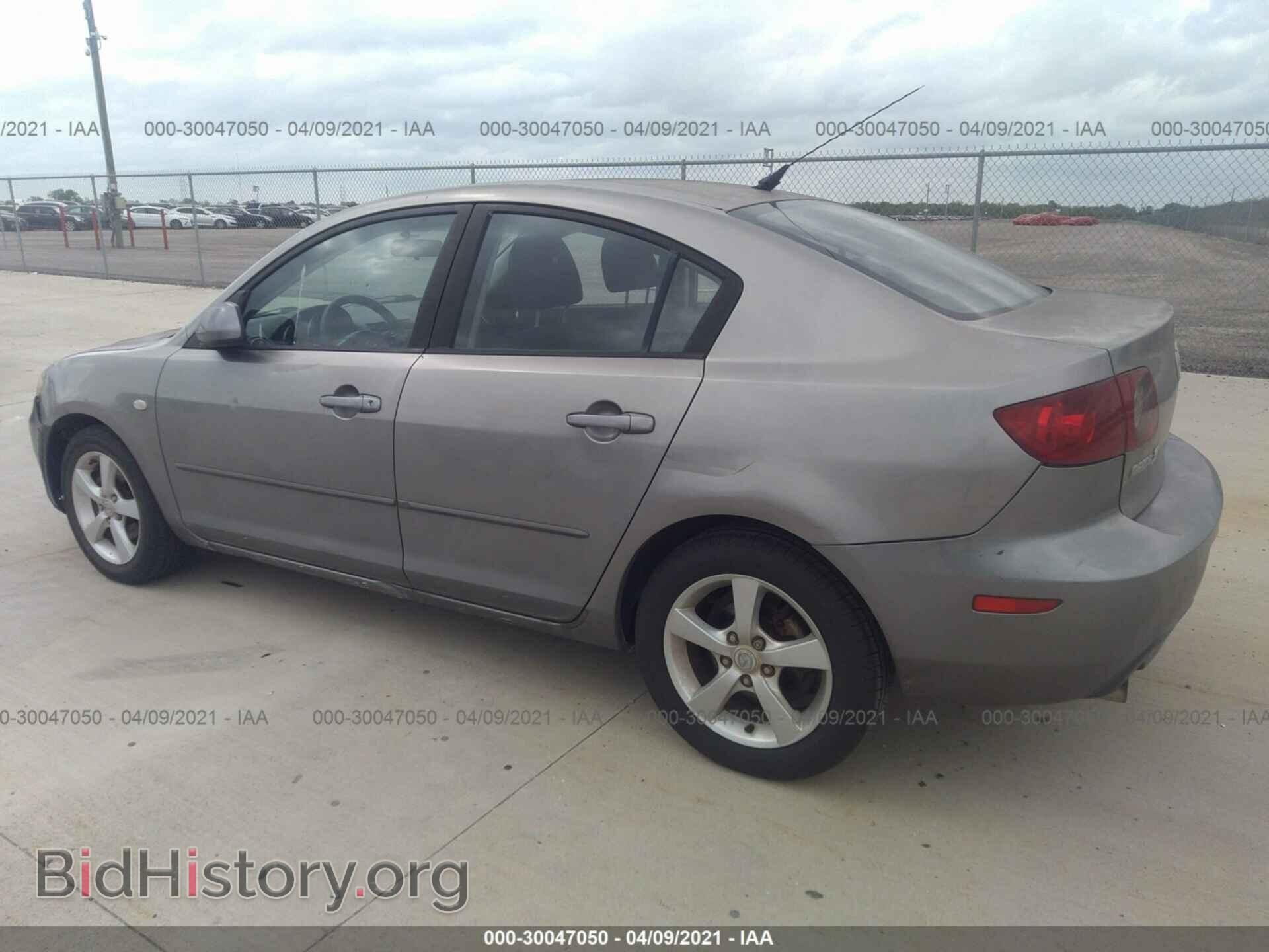 2006 MAZDA MAZDA3 - VIN: JM1BK12F561525343 - Фото 3