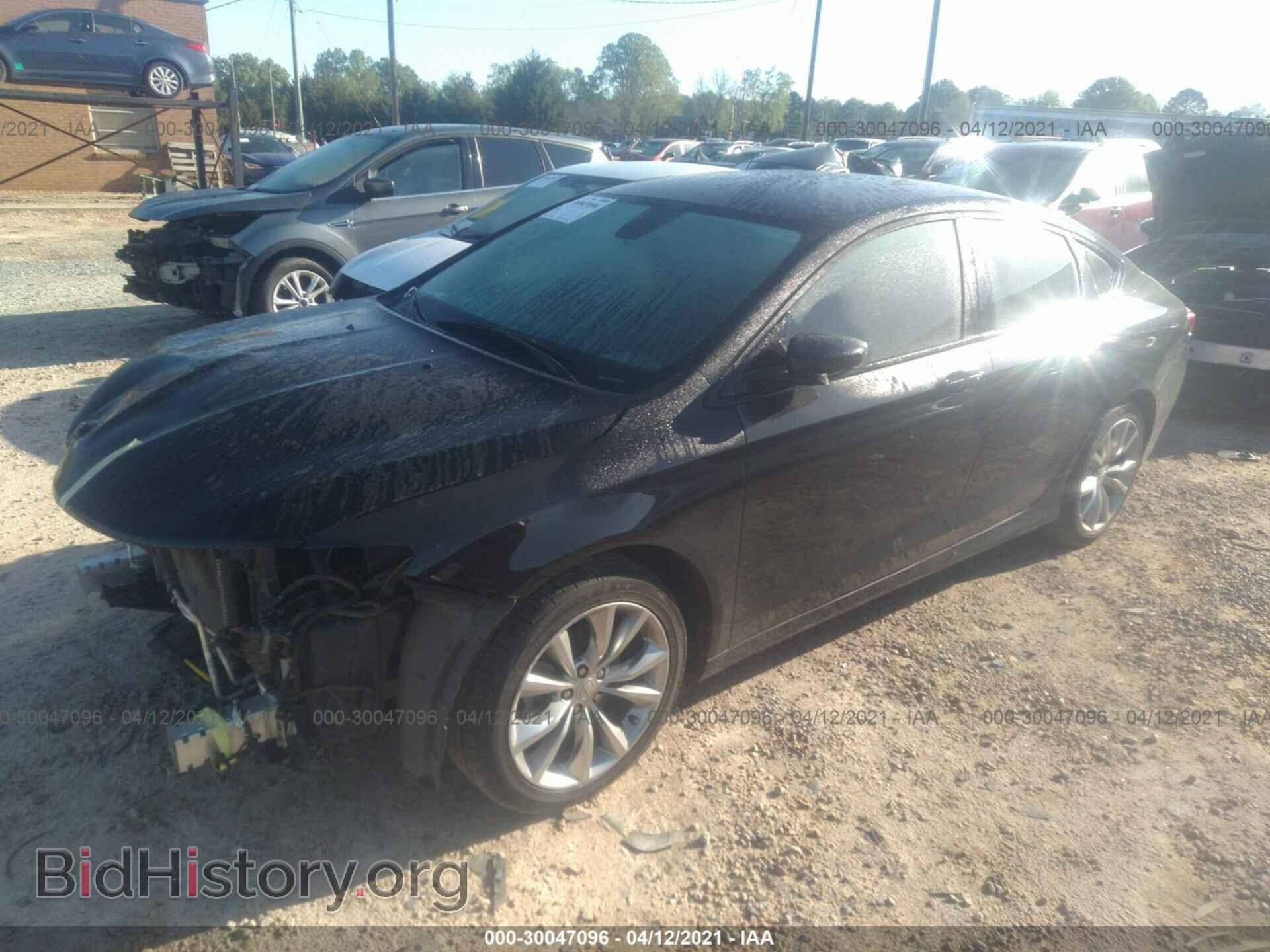 2015 CHRYSLER 200 - VIN: 1C3CCCBB7FN505683 - Фото 2