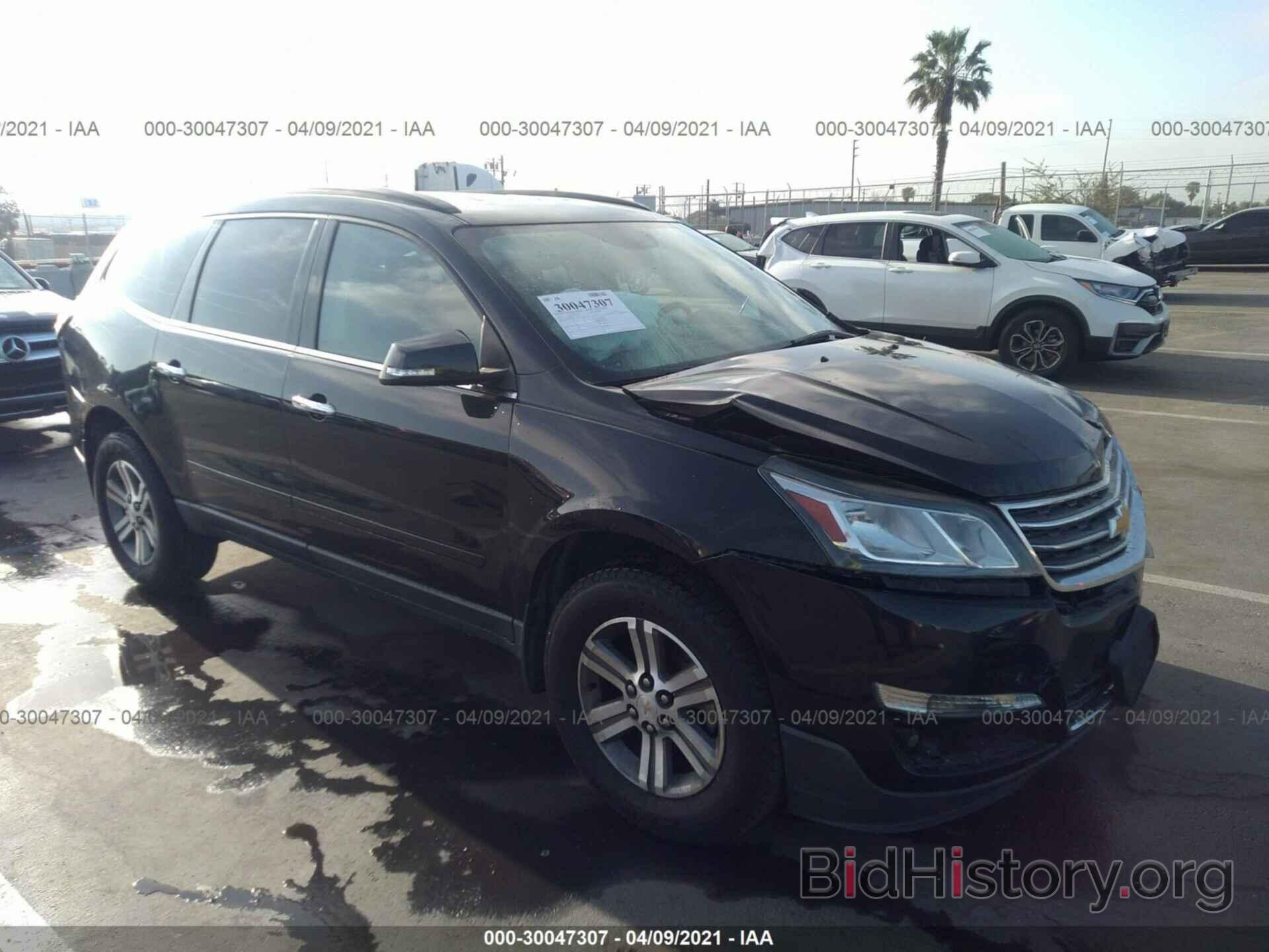 Photo 1GNKRHKD5FJ151732 - CHEVROLET TRAVERSE 2015