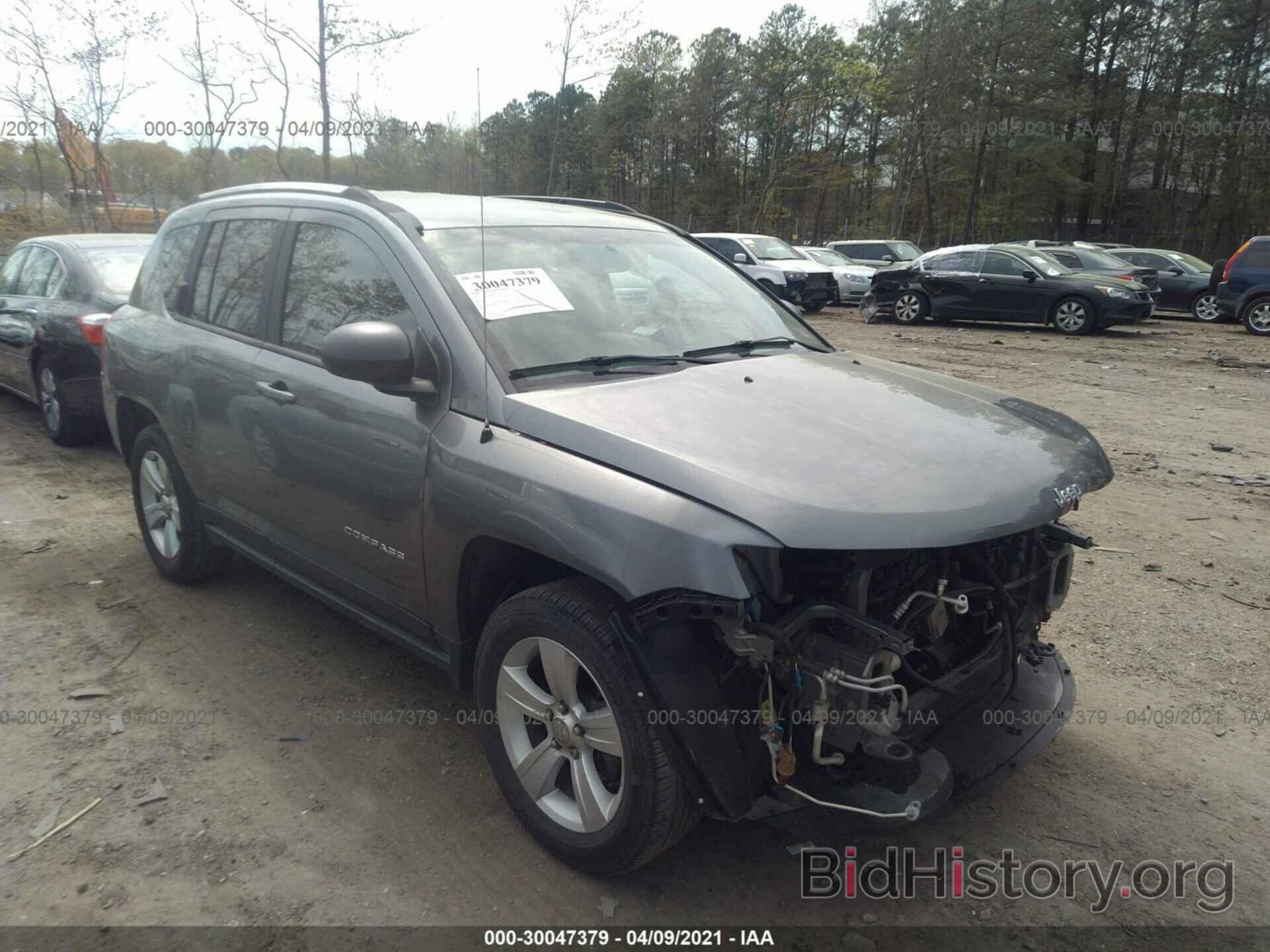 Photo 1C4NJCBB3DD218998 - JEEP COMPASS 2013