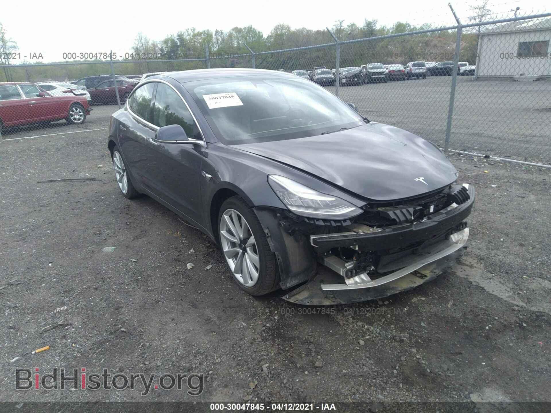 Photo 5YJ3E1EB7KF389075 - TESLA MODEL 3 2019