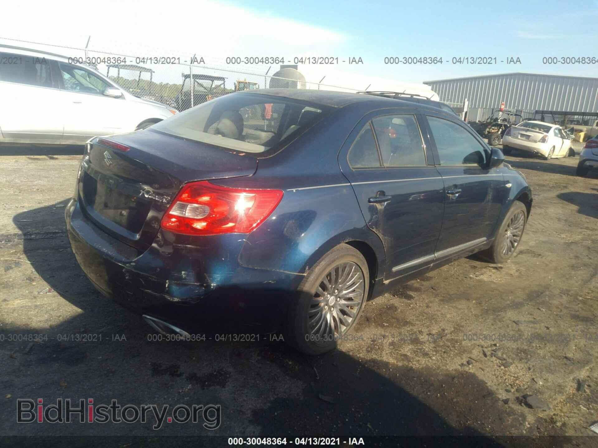 2011 SUZUKI KIZASHI - VIN: JS2RE9A31B6111684 - Photo 4