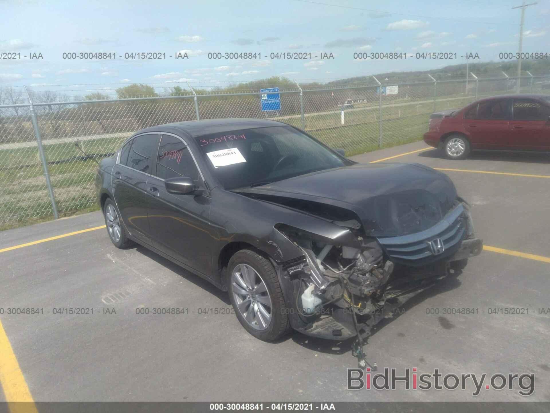 Photo 1HGCP2F72BA068582 - HONDA ACCORD SDN 2011