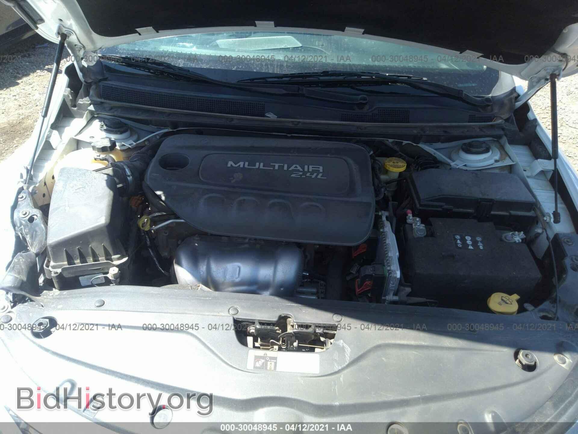 2015 CHRYSLER 200 - VIN: 1C3CCCAB4FN621781 - Фото 10