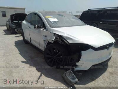 2018 Tesla MODEL X 75d, белый — VIN 5YJXCBE27JF087930, IAAI