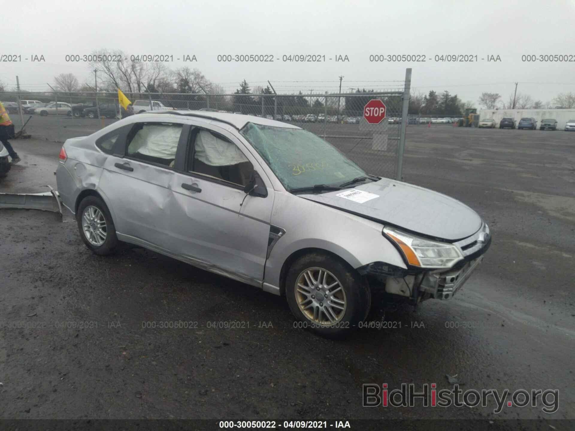 Photo 1FAHP35N38W296196 - FORD FOCUS 2008