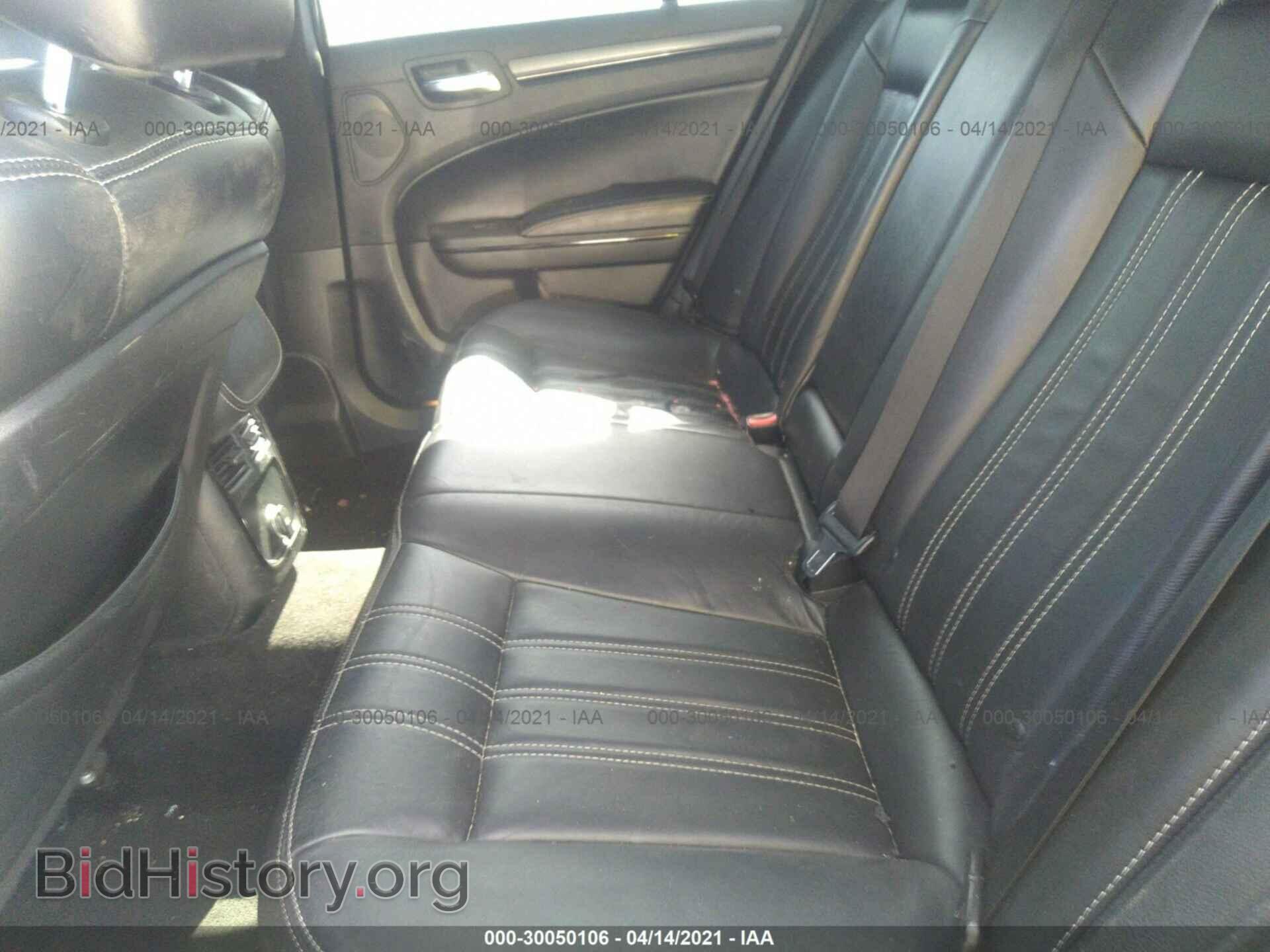 2014 CHRYSLER 300 - VIN: 2C3CCABG3EH189996 - Фото 8