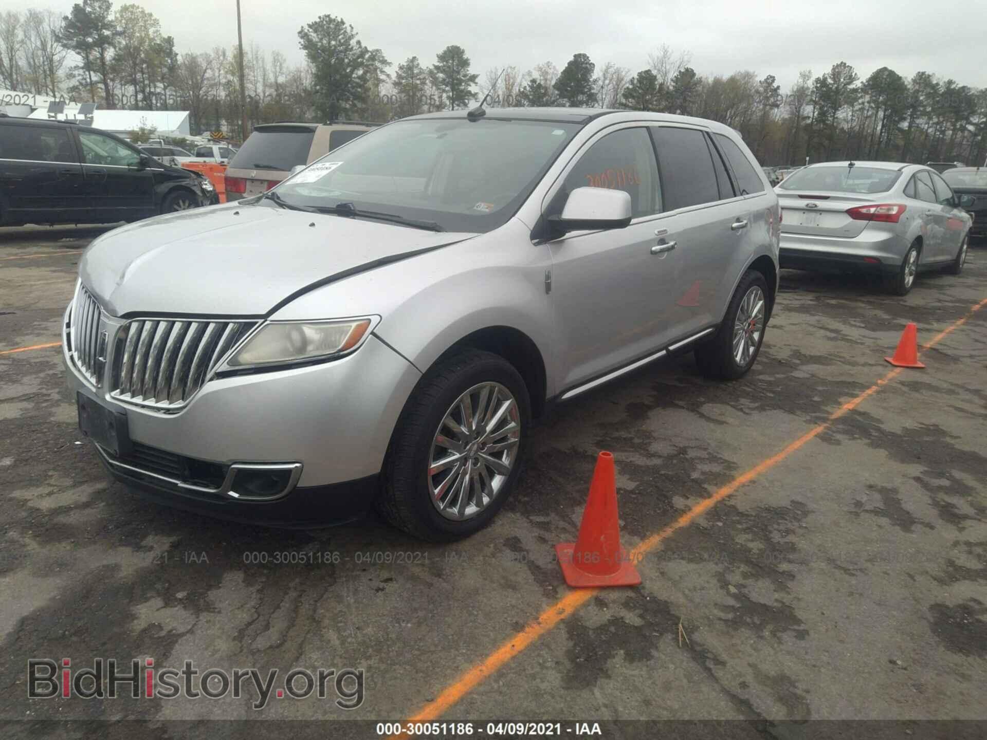 2011 LINCOLN MKX - VIN: 2LMDJ8JK6BBJ03227 - Фото 2