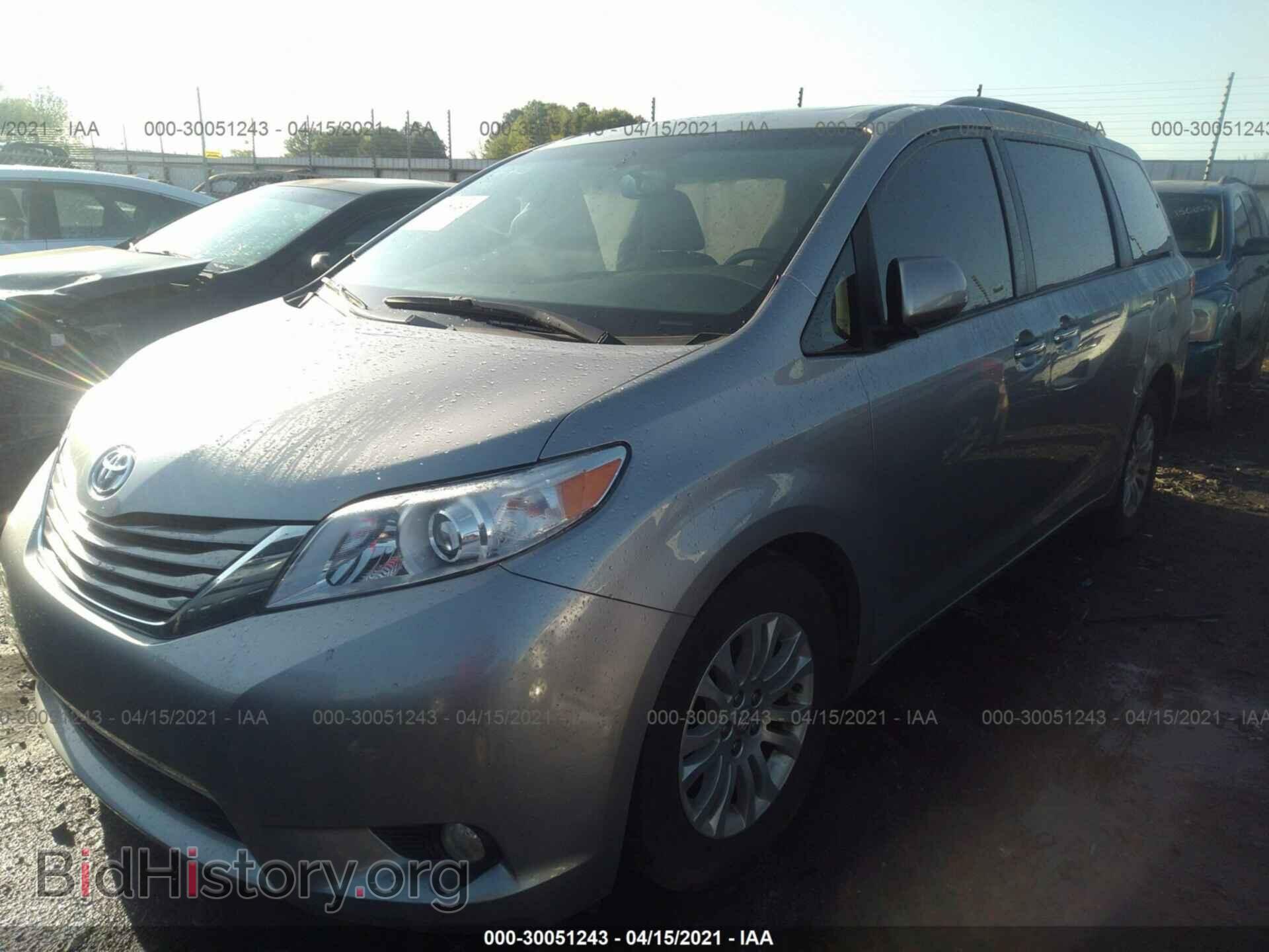 2017 TOYOTA SIENNA - VIN: 5TDYZ3DC1HS897255 - Фото 2