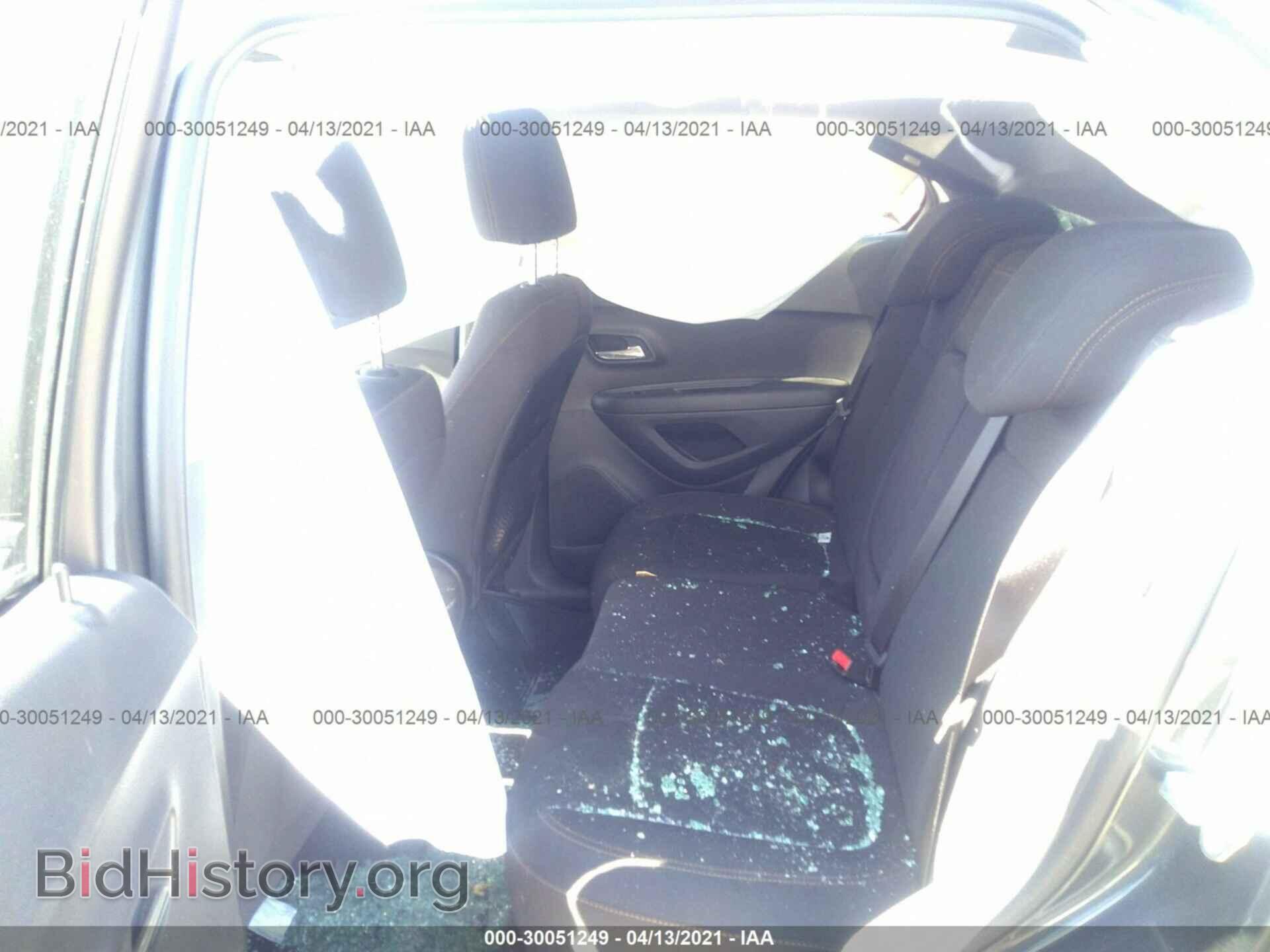 2019 CHEVROLET TRAX - VIN: 3GNCJNSB4KL270576 - Фото 8