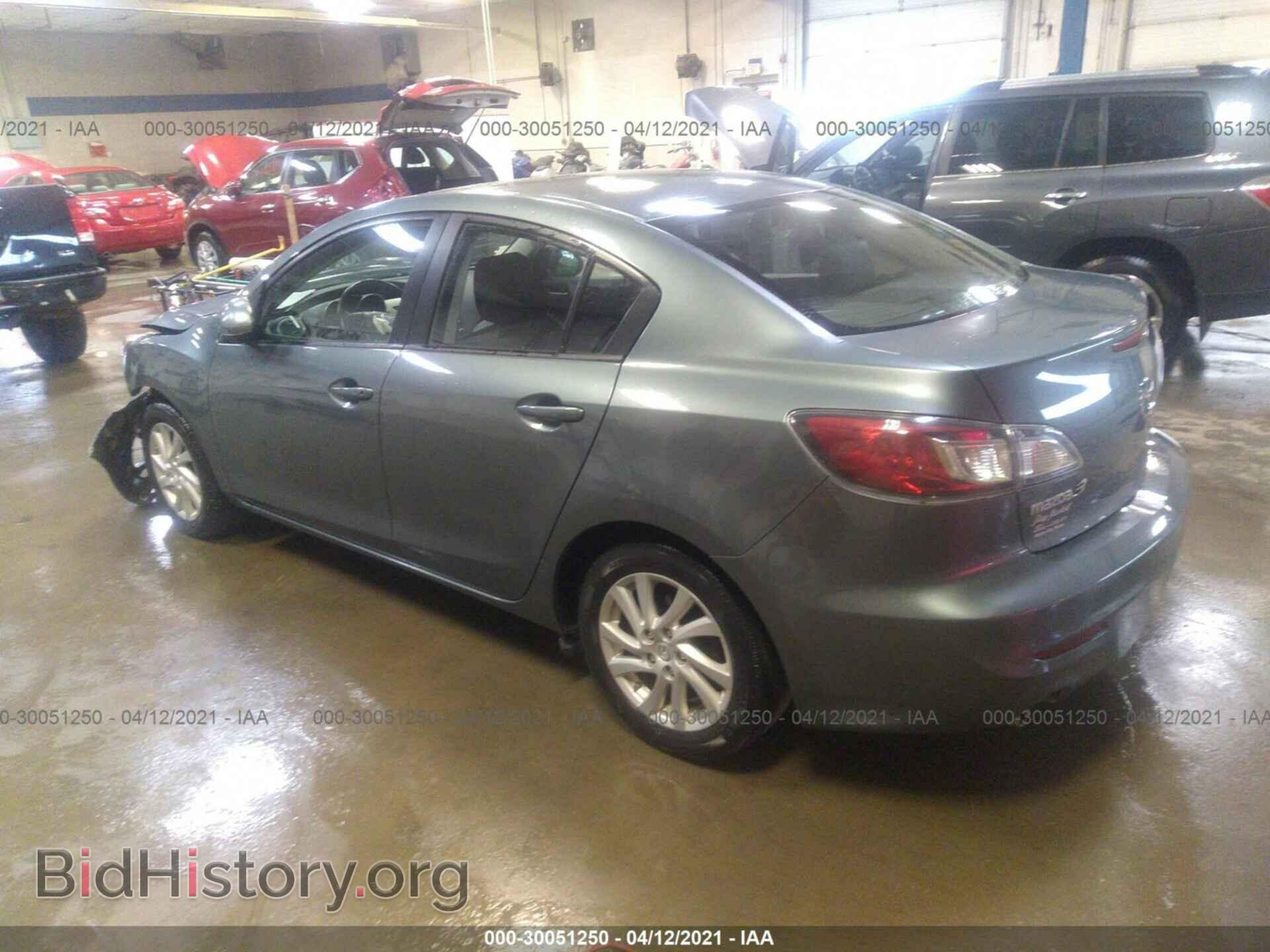 2012 MAZDA MAZDA3 - VIN: JM1BL1V80C1614887 - Фото 3
