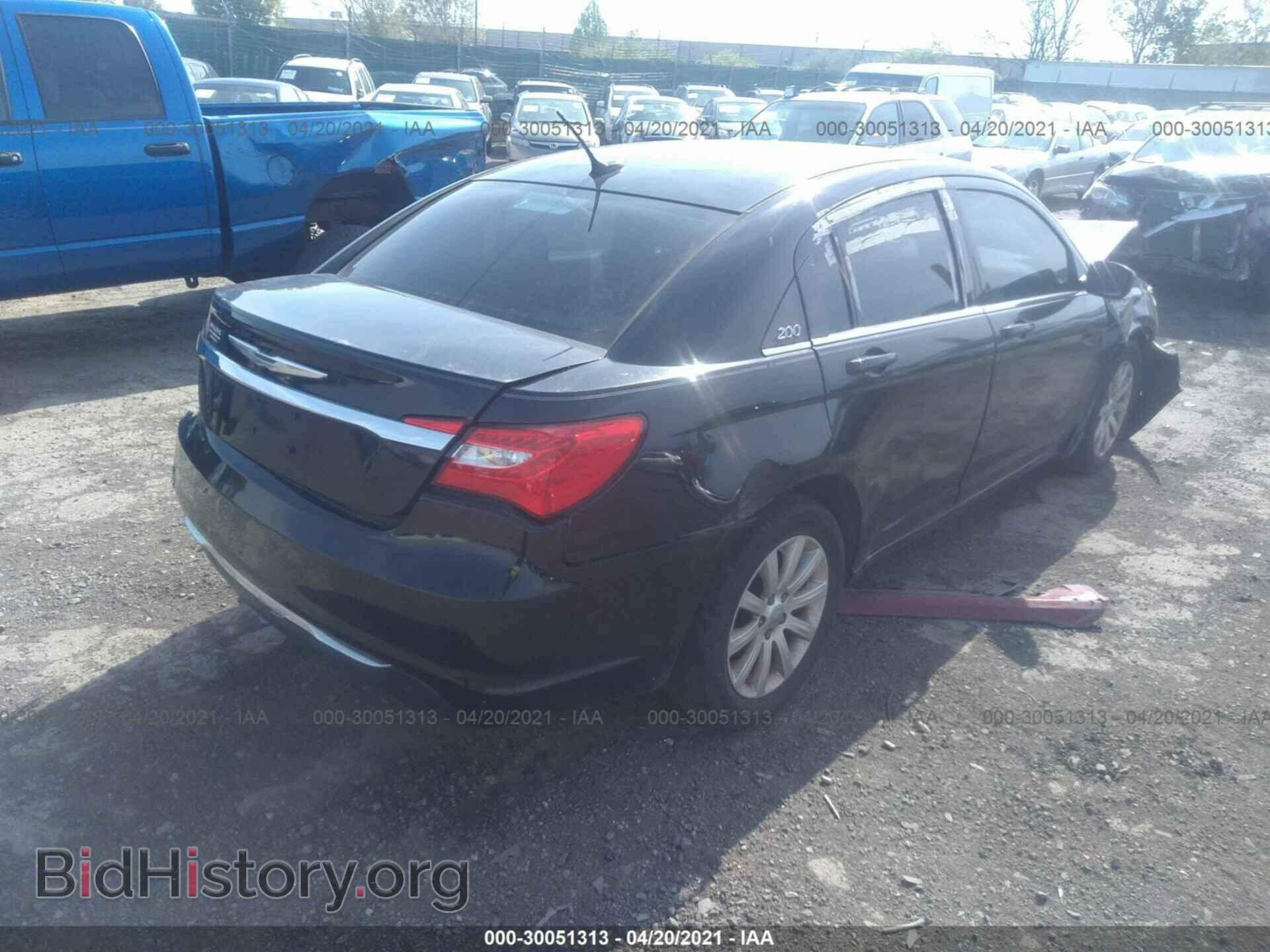 2013 CHRYSLER 200 - VIN: 1C3CCBBBXDN702340 - Фото 4