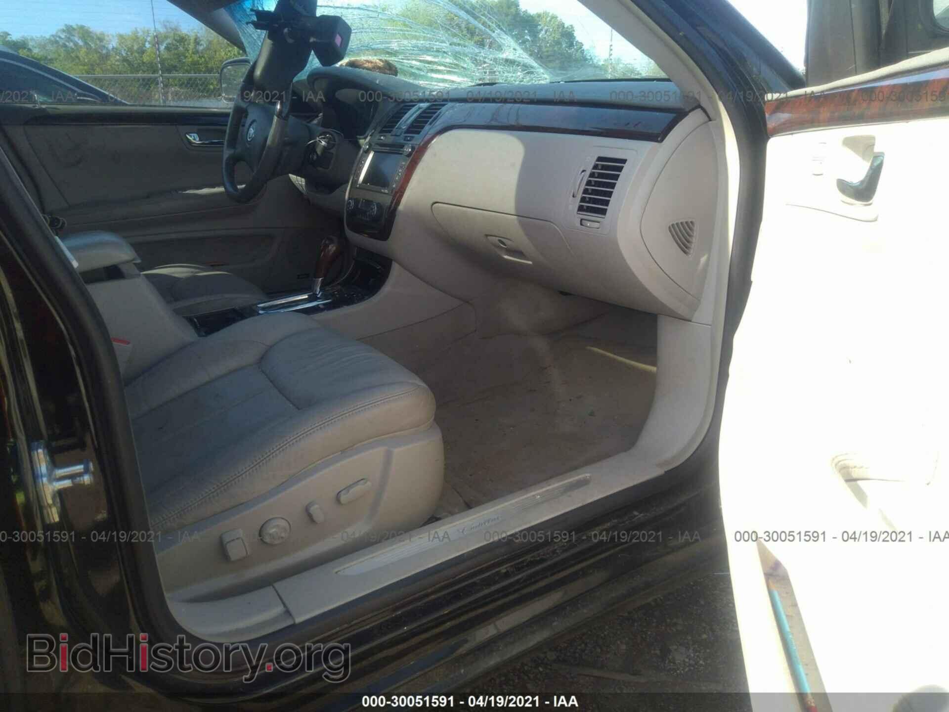 2011 CADILLAC DTS - VIN: 1G6KH5E68BU139531 - Фото 5