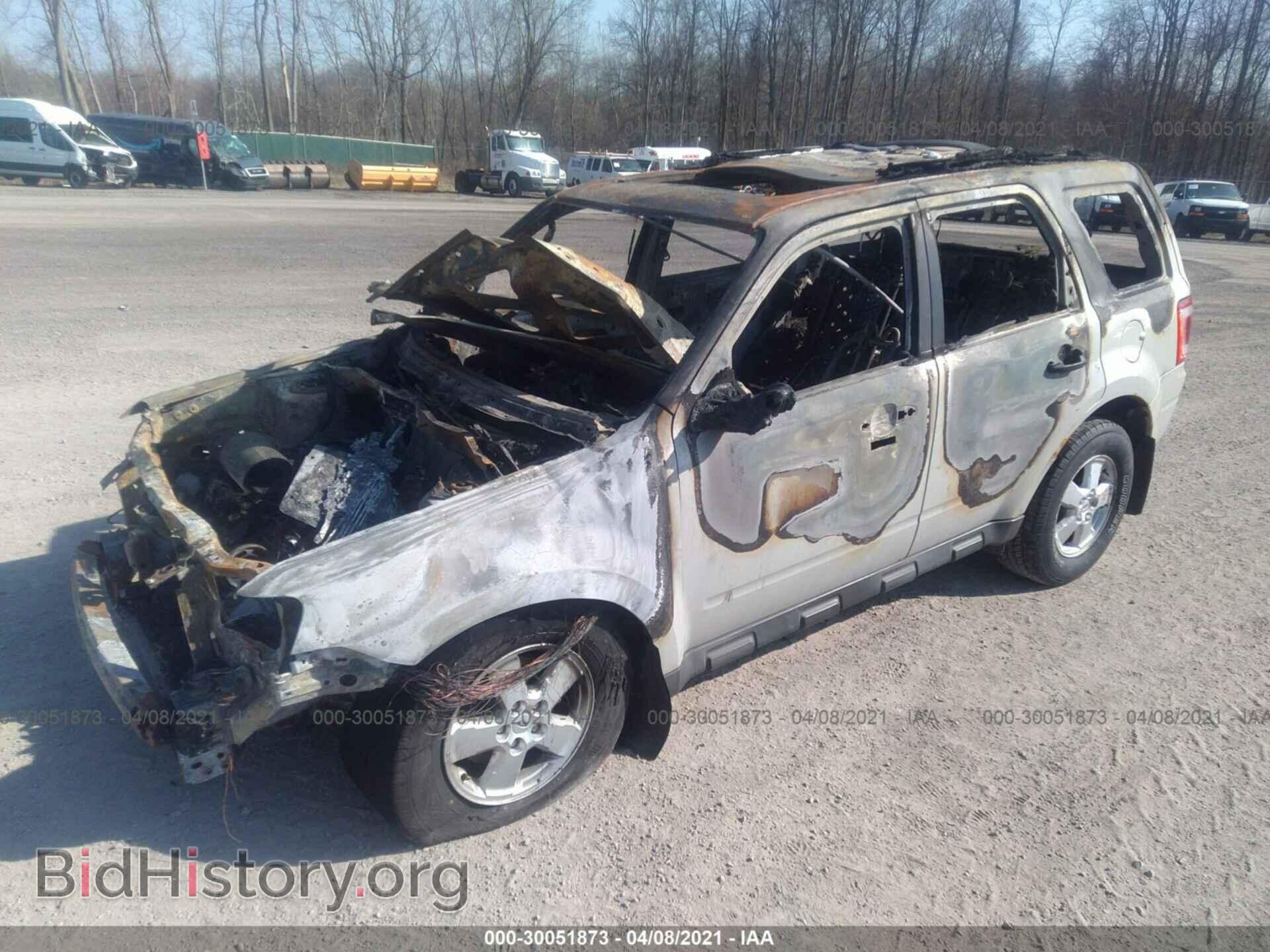 2009 FORD ESCAPE - VIN: 1FMCU93G29KA58932 - Photo 2