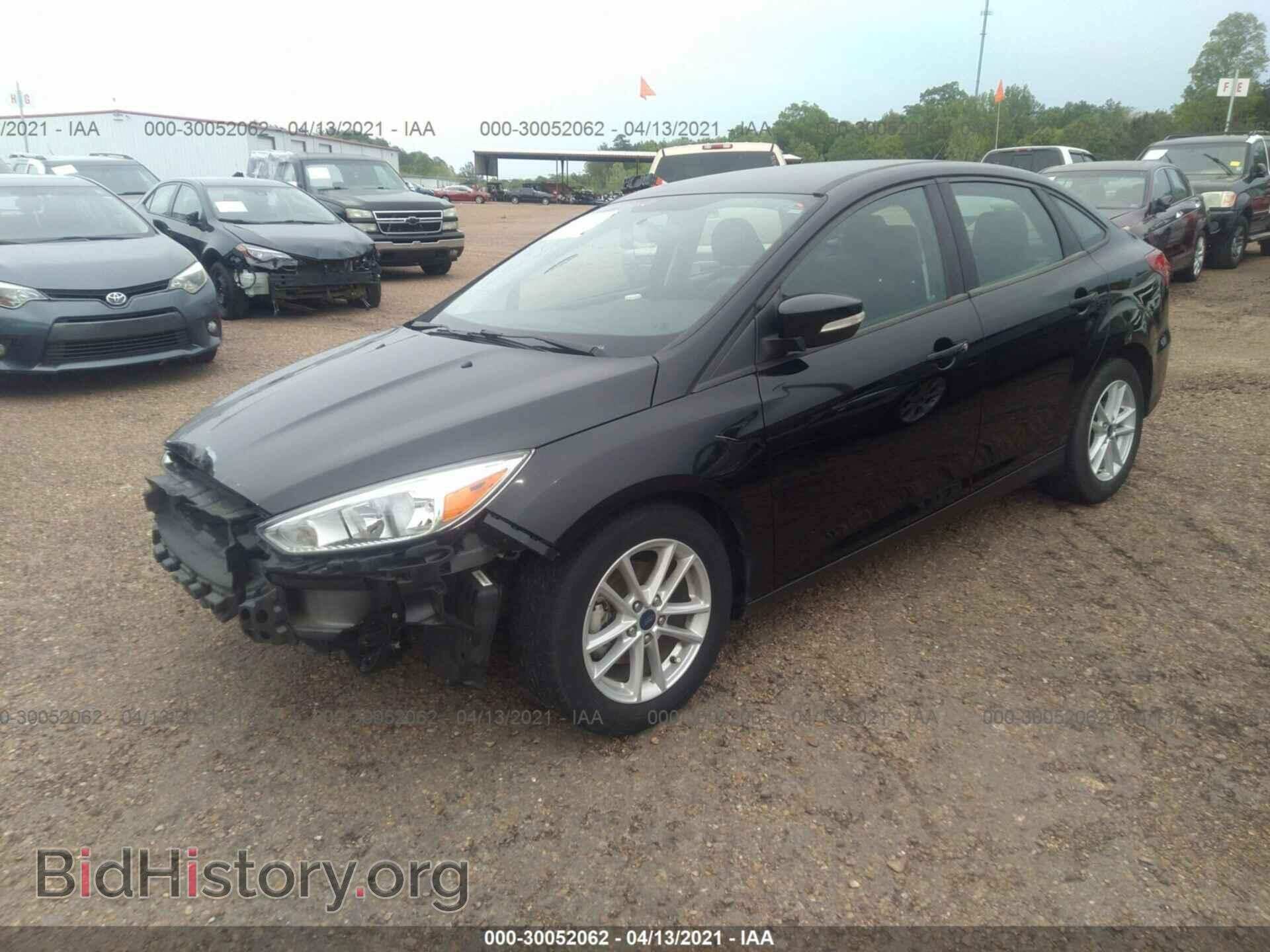 2017 FORD FOCUS - VIN: 1FADP3F21HL337669 - Фото 2