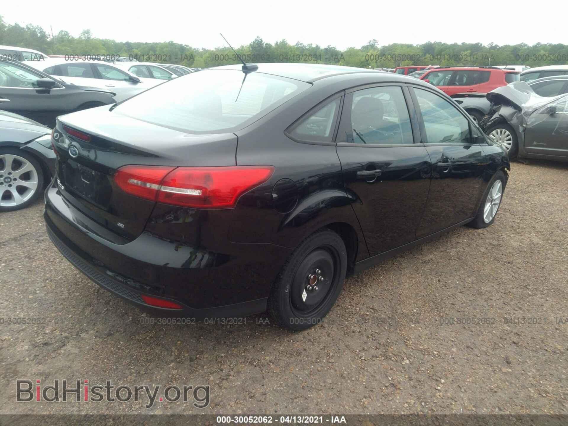 2017 FORD FOCUS - VIN: 1FADP3F21HL337669 - Фото 4