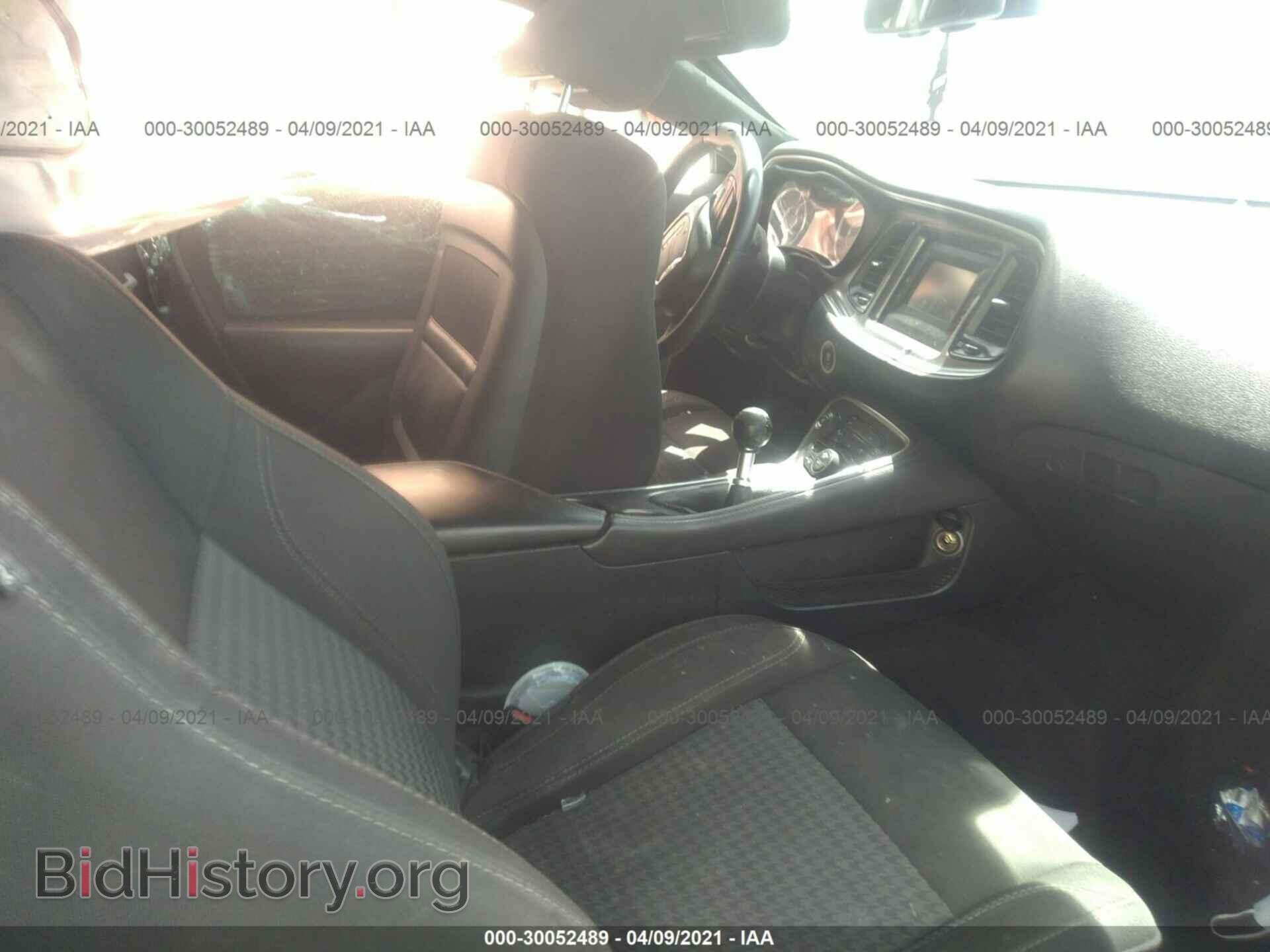 2015 DODGE CHALLENGER - VIN: 2C3CDZAT2FH895496 - Photo 5