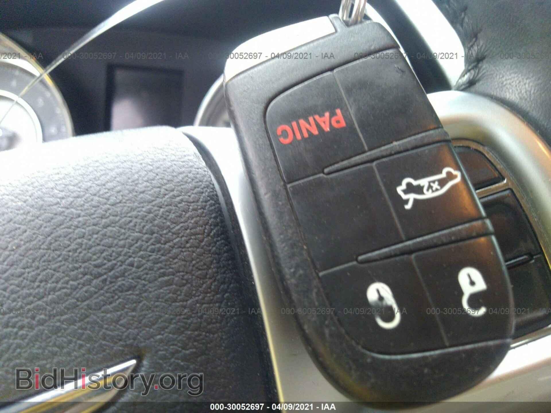 2012 CHRYSLER 300 - VIN: 2C3CCAAG1CH184472 - Photo 11