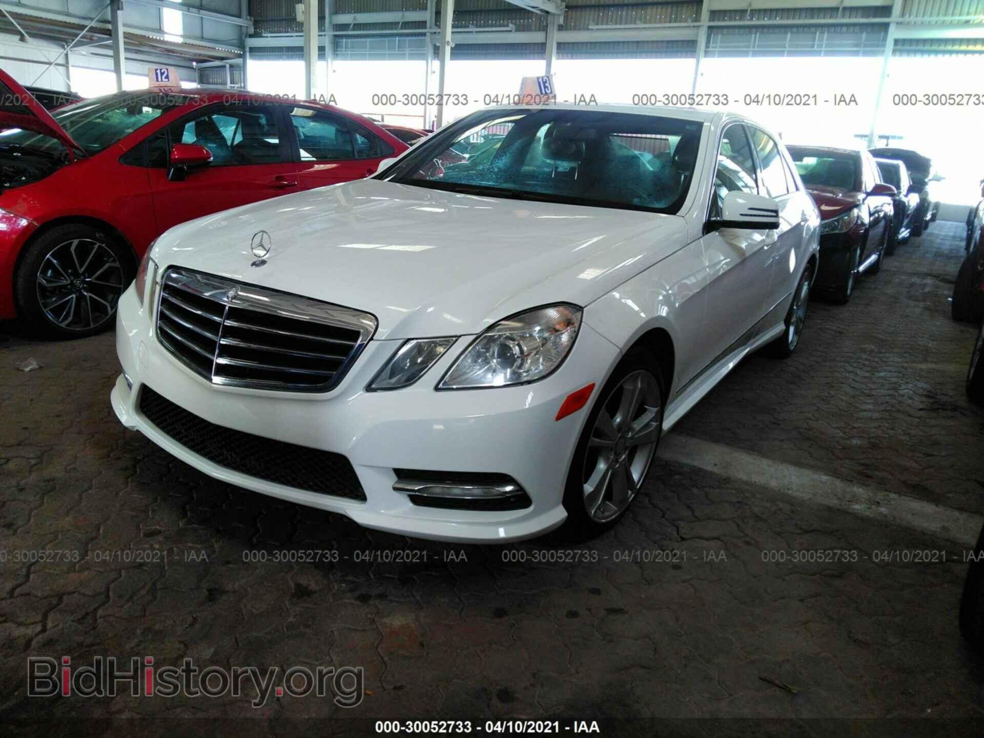 2013 MERCEDES-BENZ E-CLASS - VIN: WDDHF5KB6DA702455 - Фото 2