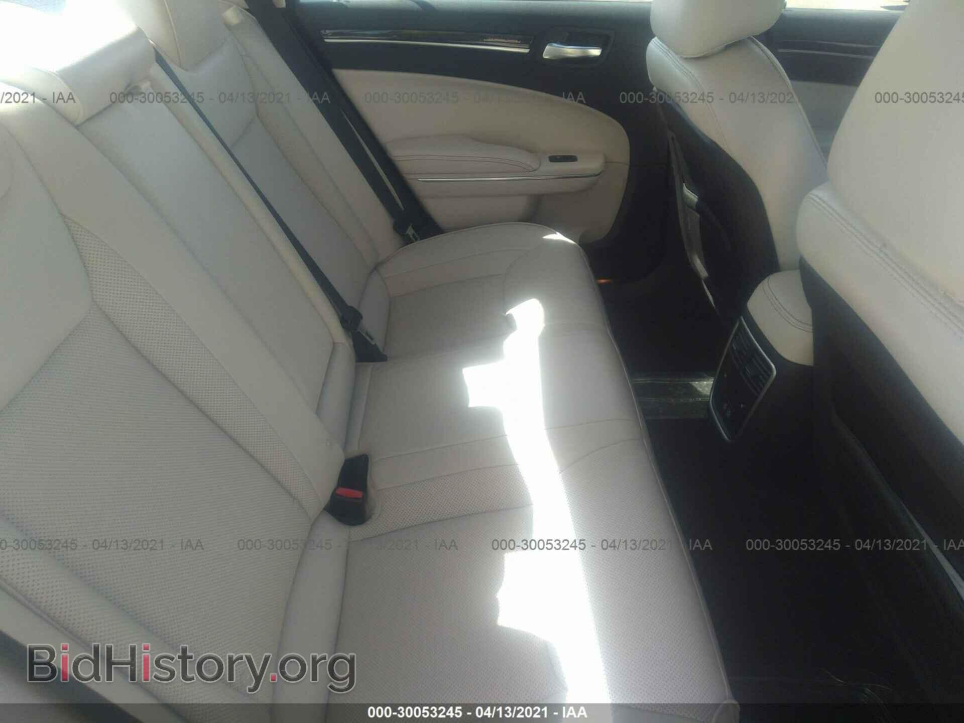 2018 CHRYSLER 300 - VIN: 2C3CCAKG4JH226645 - Фото 8