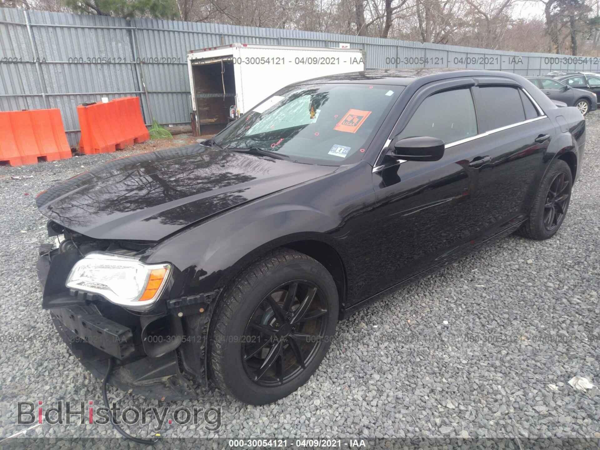 2014 CHRYSLER 300 - VIN: 2C3CCARG4EH260516 - Фото 2