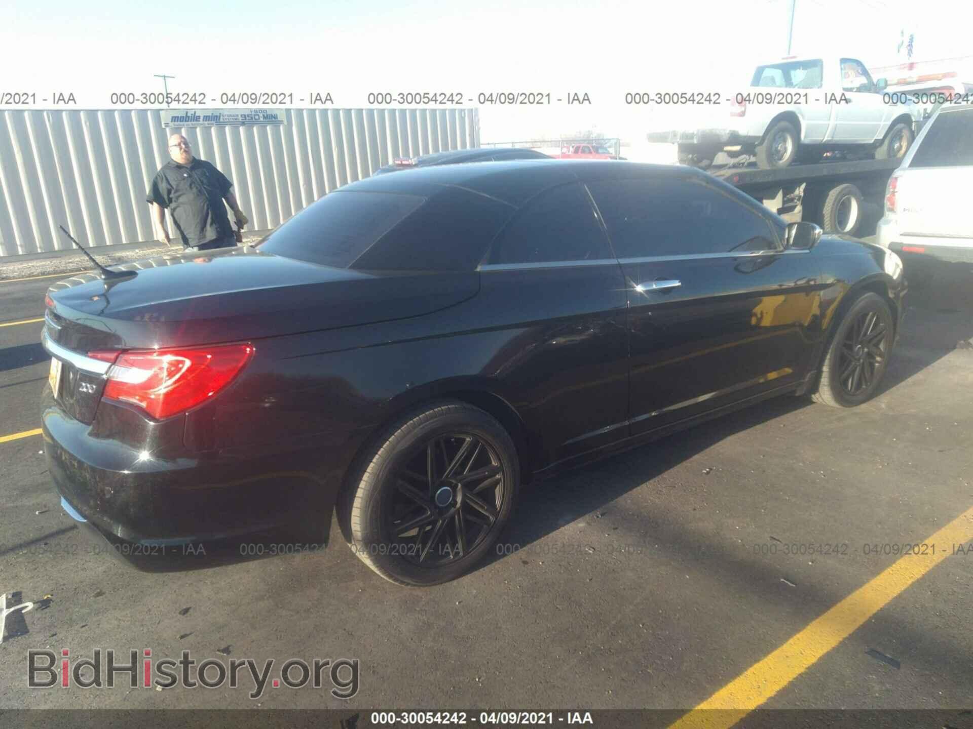 2013 CHRYSLER 200 - VIN: 1C3BCBFG4DN568104 - Фото 4