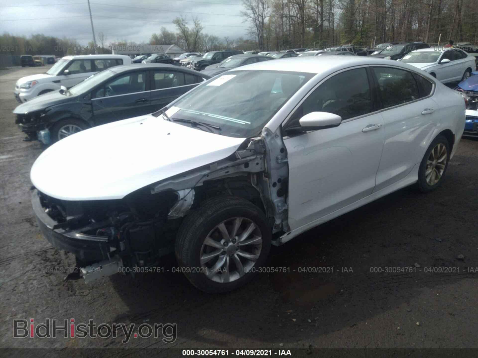 2015 CHRYSLER 200 - VIN: 1C3CCCCB2FN681491 - Photo 2