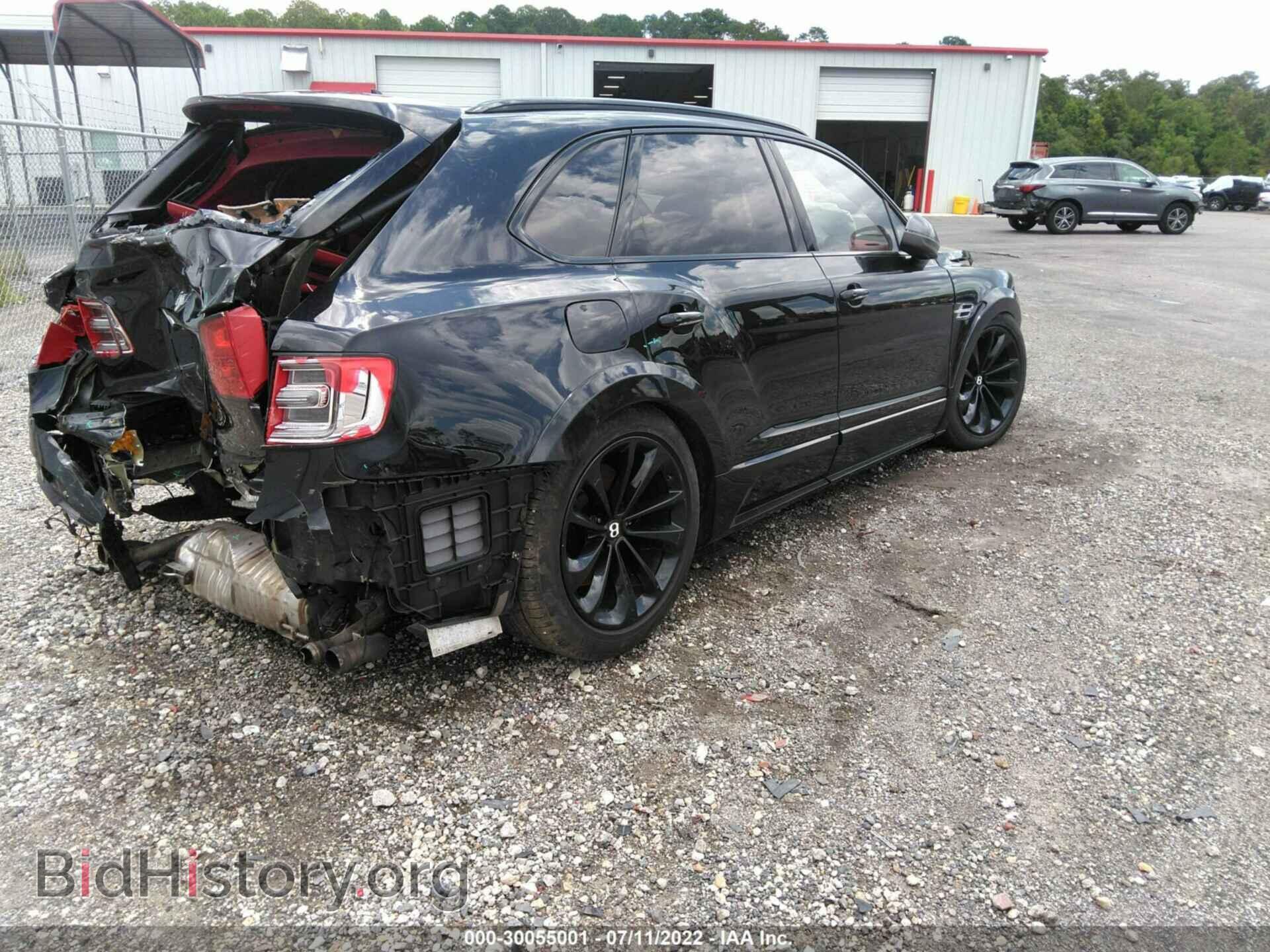 2017 BENTLEY BENTAYGA - VIN: SJAAC2ZV9HC013105 - Фото 4