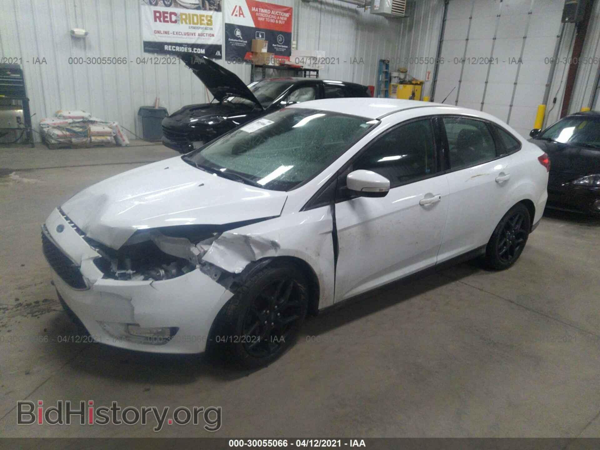 2016 FORD FOCUS - VIN: 1FADP3F29GL374449 - Photo 2