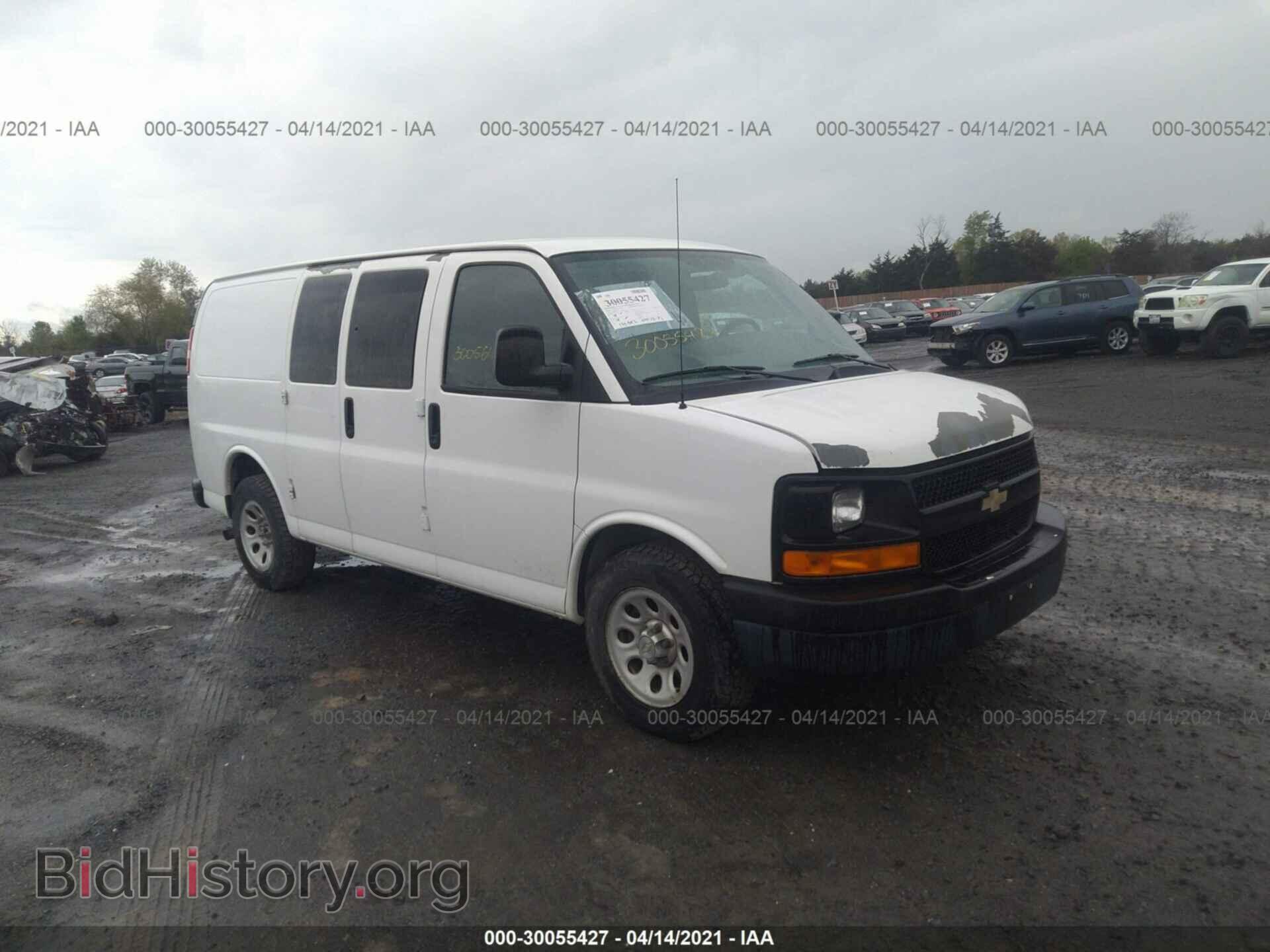 Photo 1GCUHAD43A1149981 - CHEVROLET EXPRESS CARGO VAN 2010