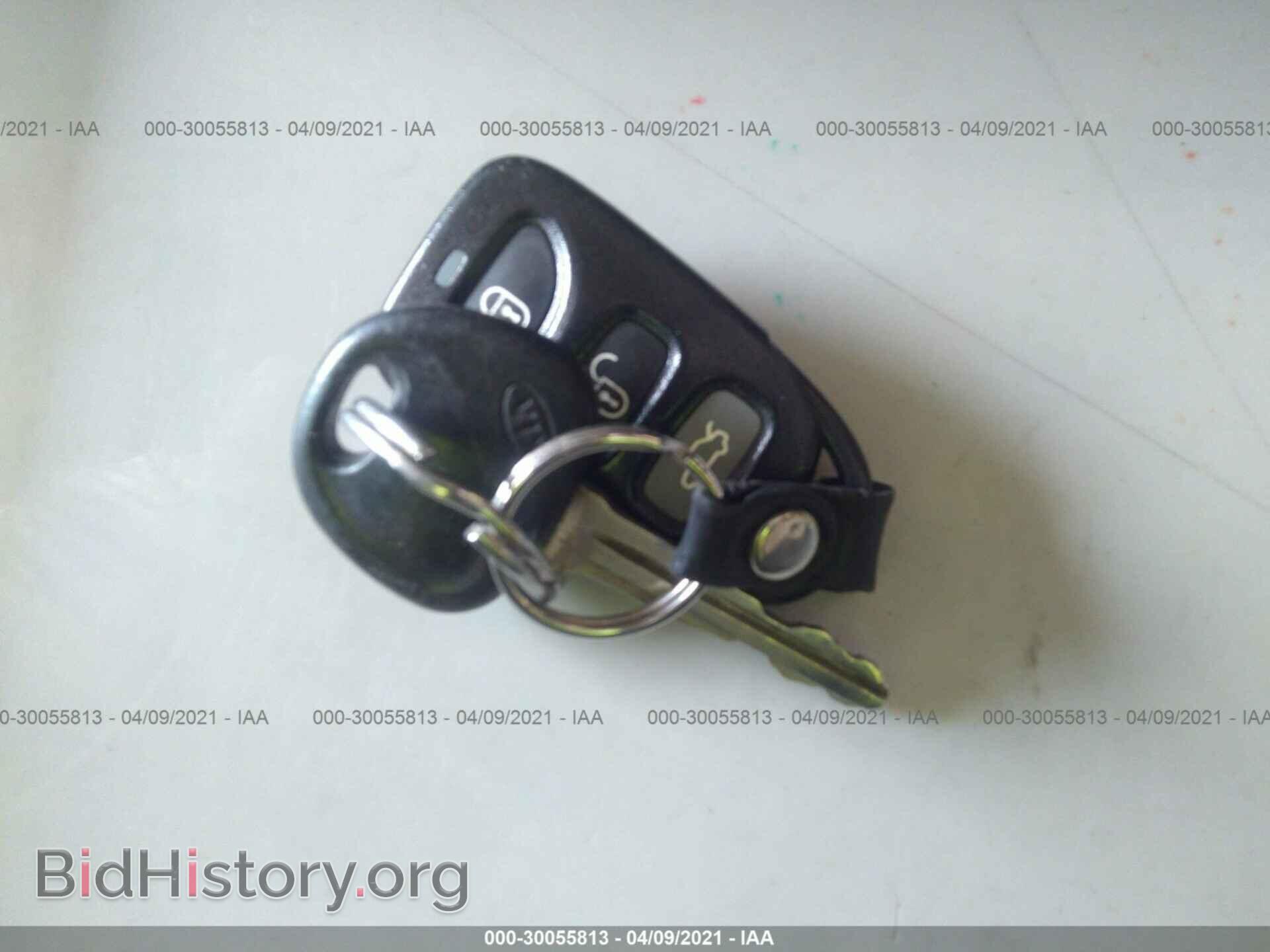 2008 KIA OPTIMA - VIN: KNAGE123785202813 - Photo 11