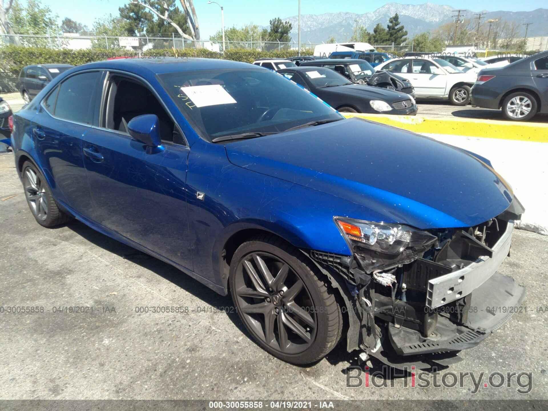 Photo JTHBA1D28G5017177 - LEXUS IS 200T 2016