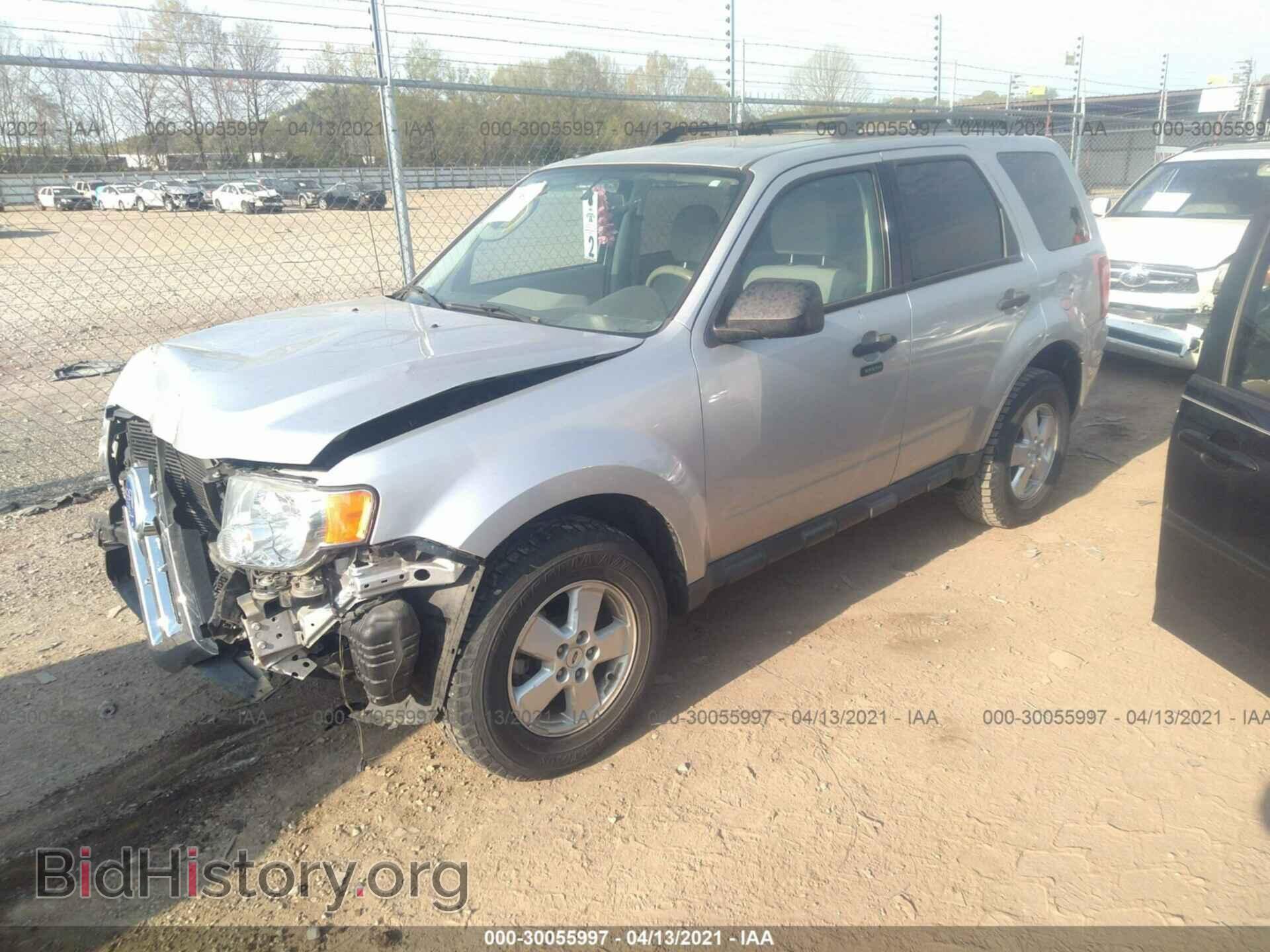 2012 FORD ESCAPE - VIN: 1FMCU0D73CKB75162 - Photo 2