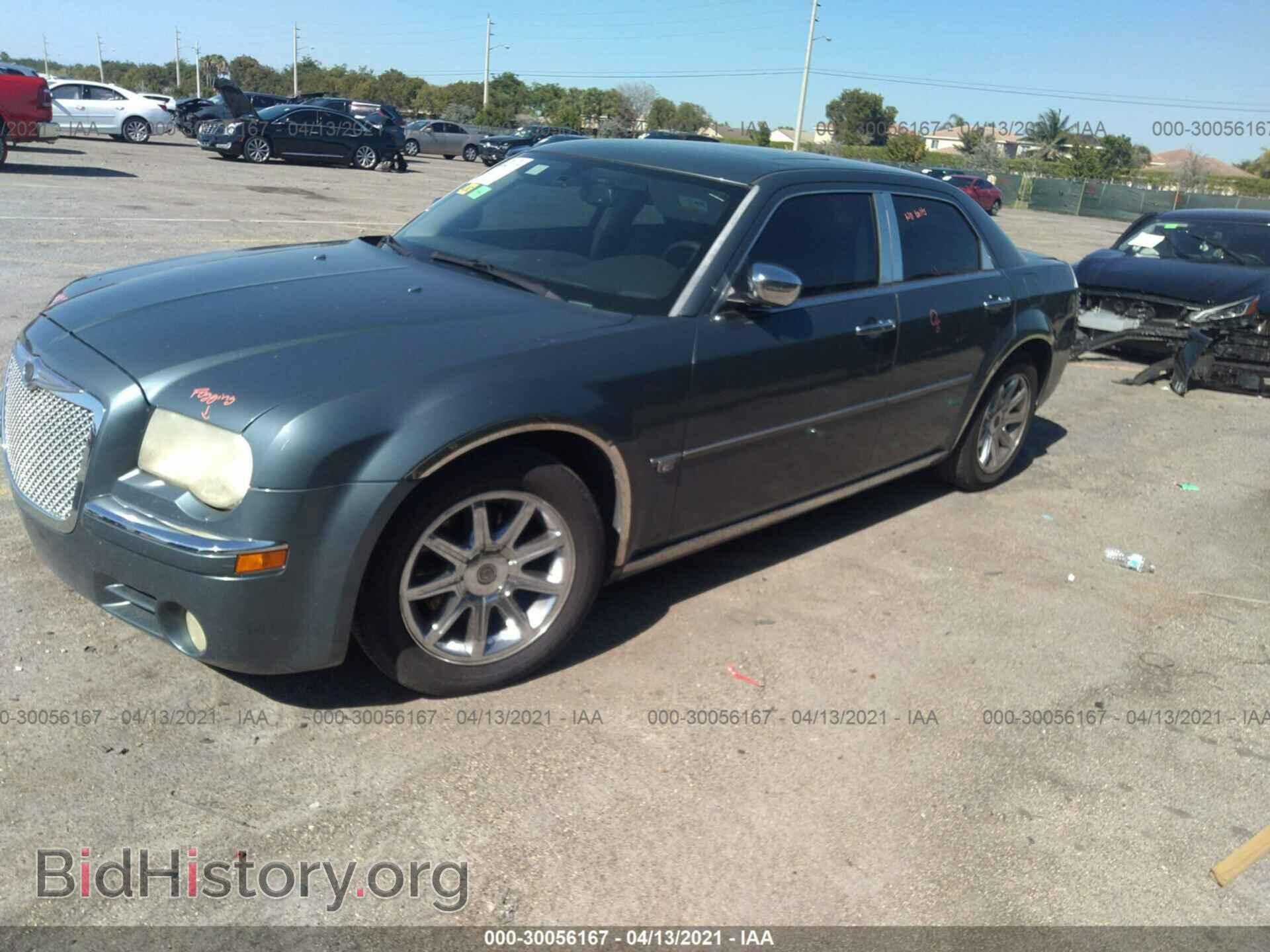 2006 CHRYSLER 300 - VIN: 2C3LA63H66H396992 - Фото 2