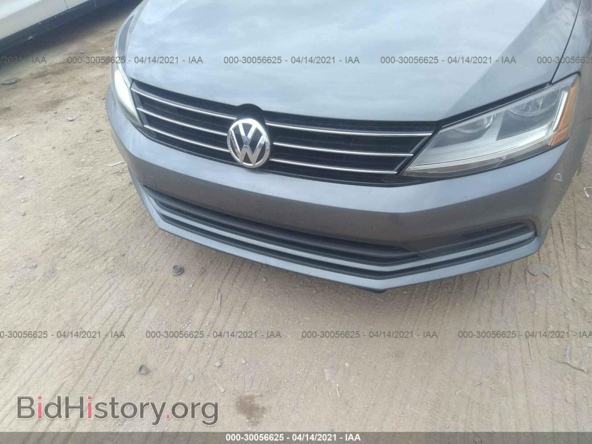 2017 VOLKSWAGEN JETTA - VIN: 3VW2B7AJXHM211084 - Фото 6