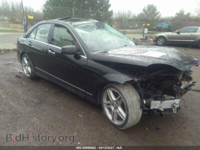 2013 Mercedes-Benz C-CLASS C 300, черный — VIN WDDGF8AB4DA819207, IAAI