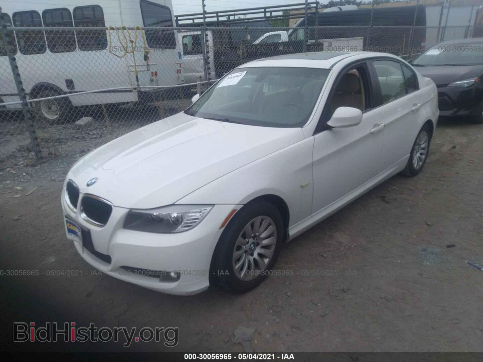 2009 BMW 3 SERIES - VIN: WBAPH575X9NL79608 - Фото 2