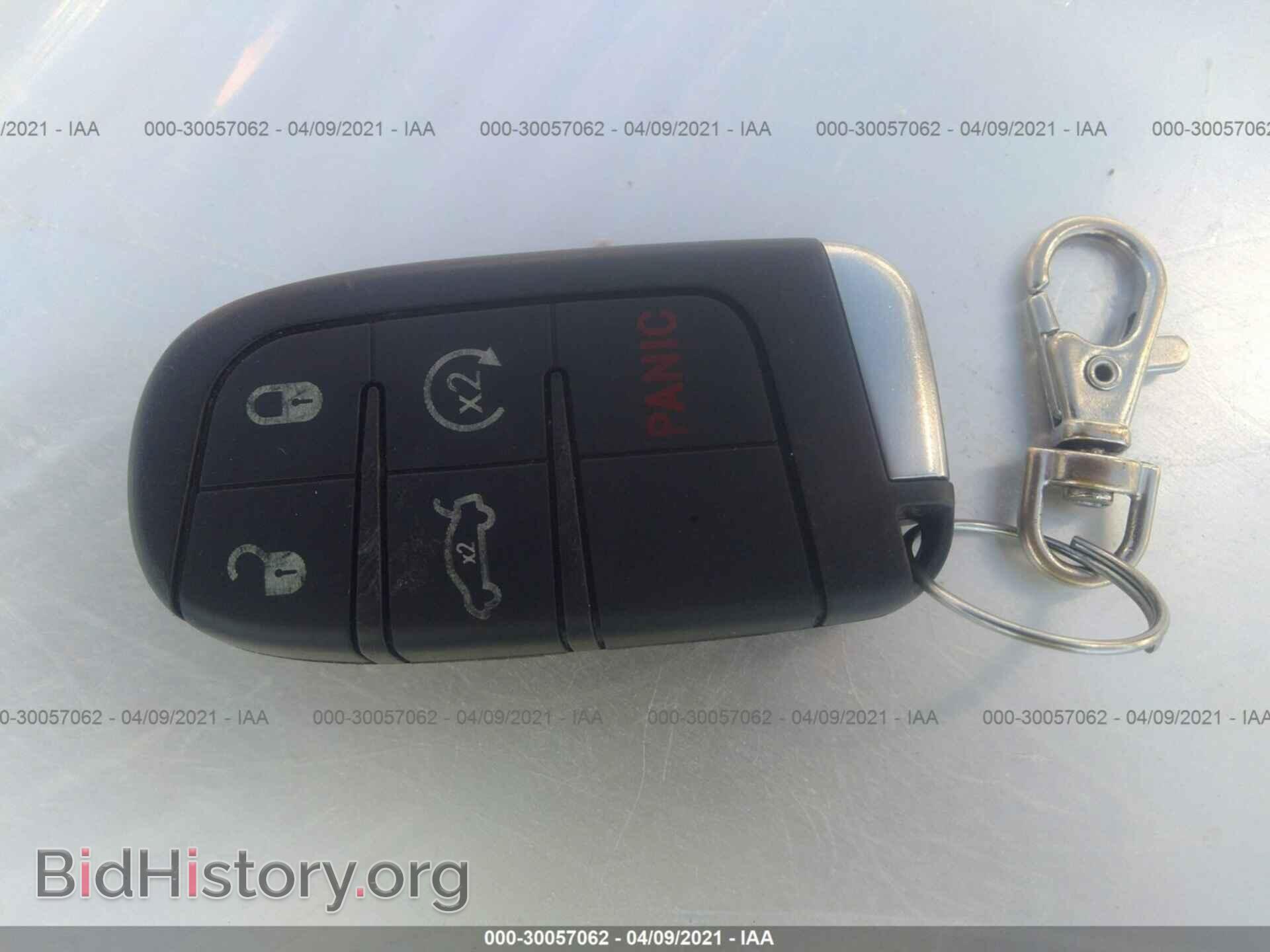2013 CHRYSLER 300 - VIN: 2C3CCAKG4DH596286 - Фото 11