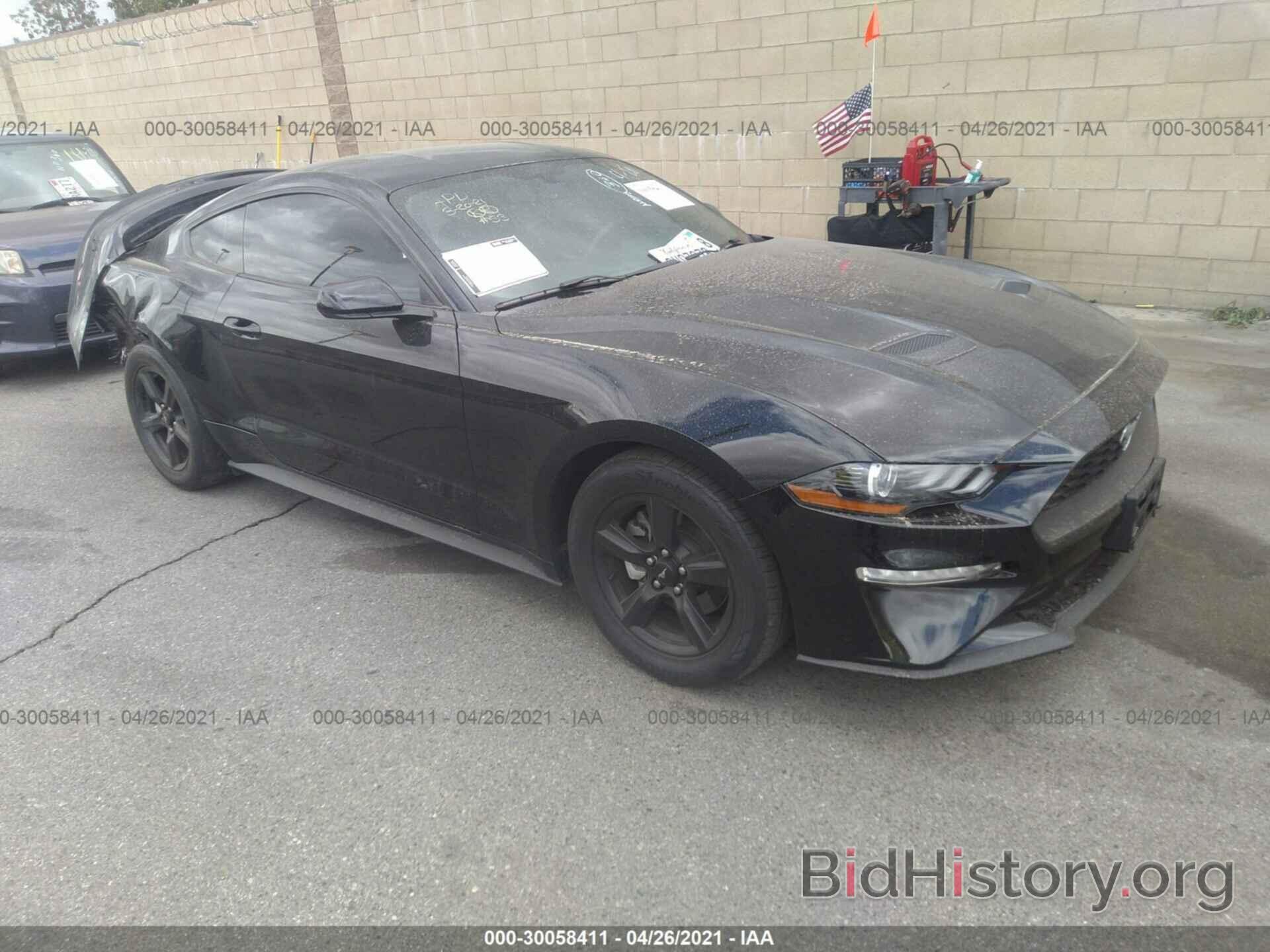 Photo 1FA6P8TH5J5109134 - FORD MUSTANG 2018