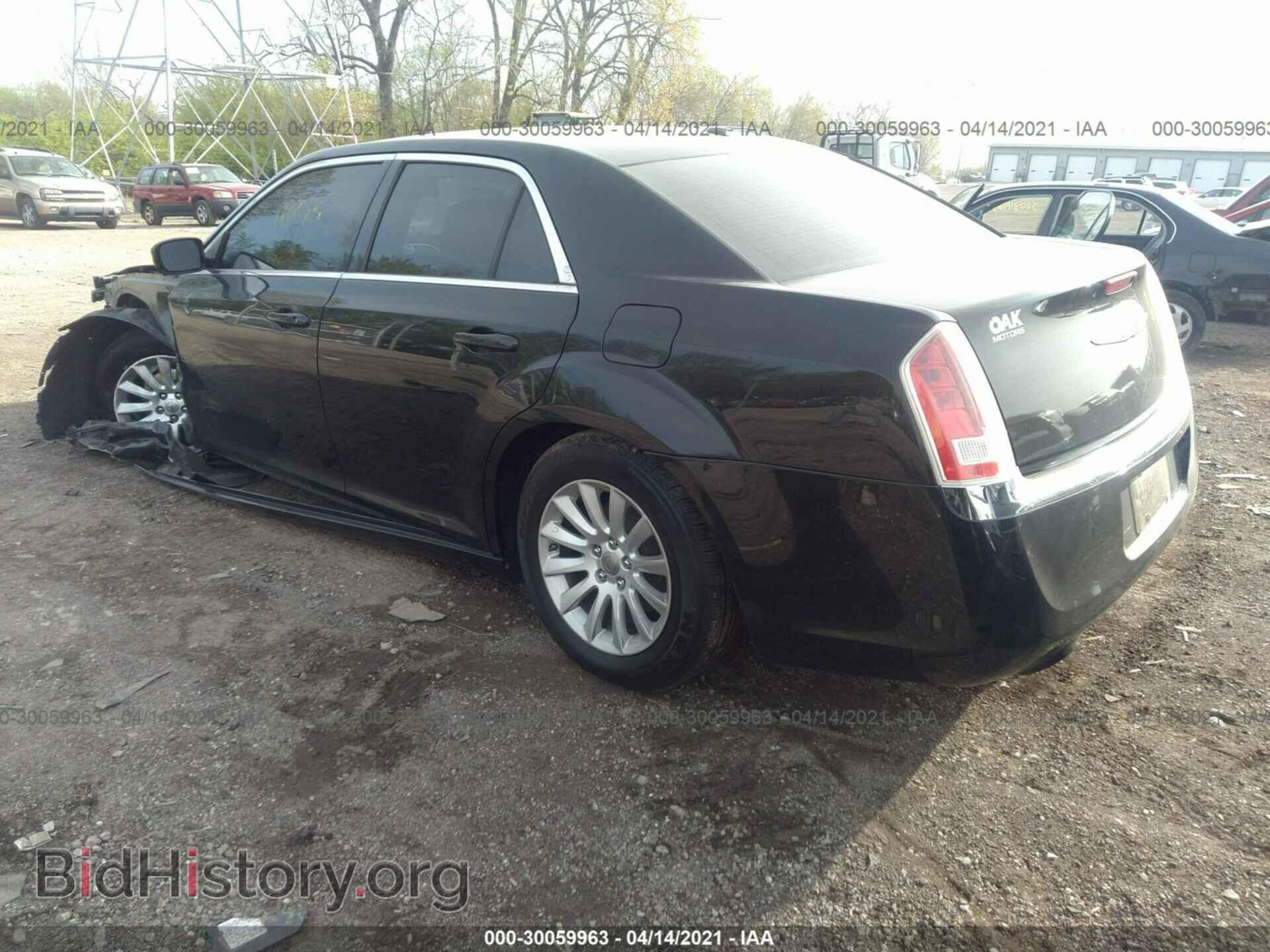 2013 CHRYSLER 300 - VIN: 2C3CCAAGXDH608975 - Photo 3