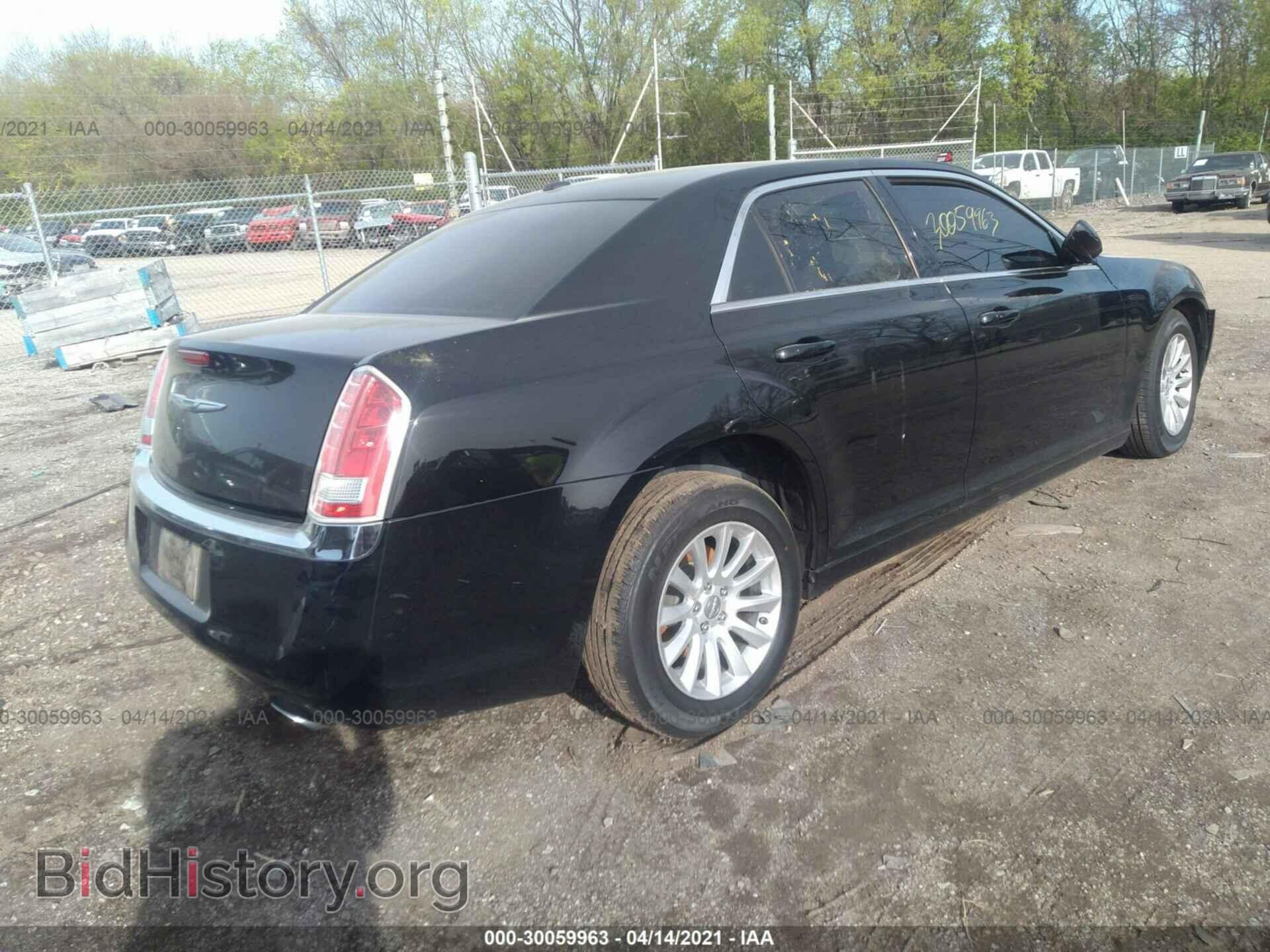 2013 CHRYSLER 300 - VIN: 2C3CCAAGXDH608975 - Photo 4