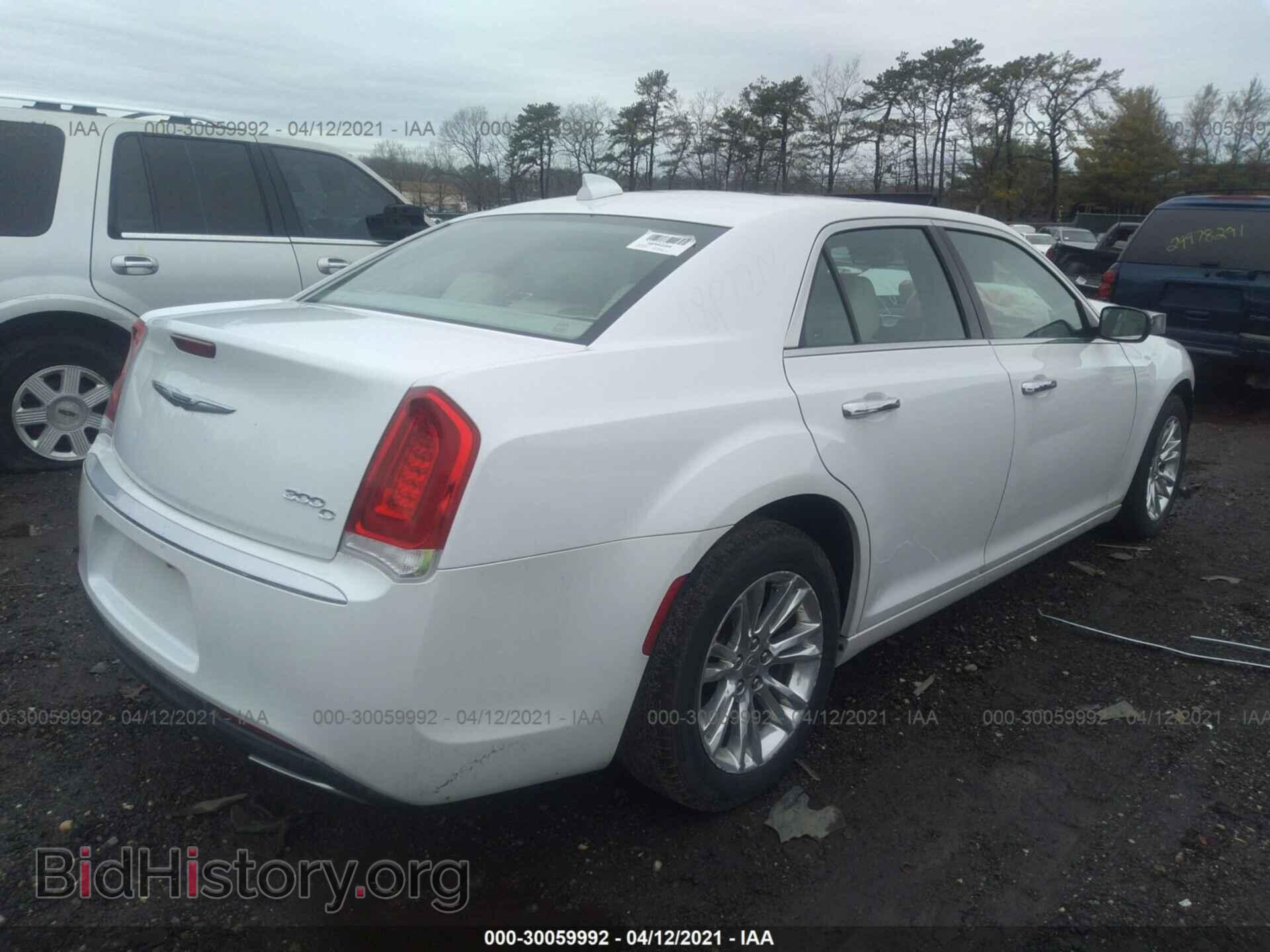 2016 CHRYSLER 300 - VIN: 2C3CCAEG9GH277935 - Фото 4