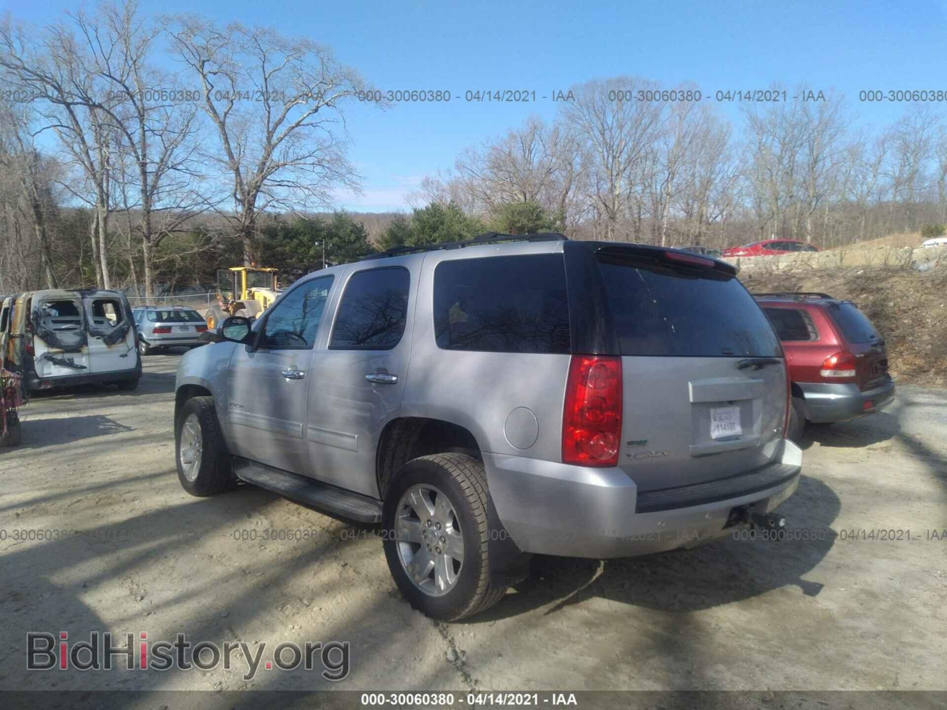 2010 GMC YUKON - VIN: 1GKUKCE02AR179357 - Photo 3